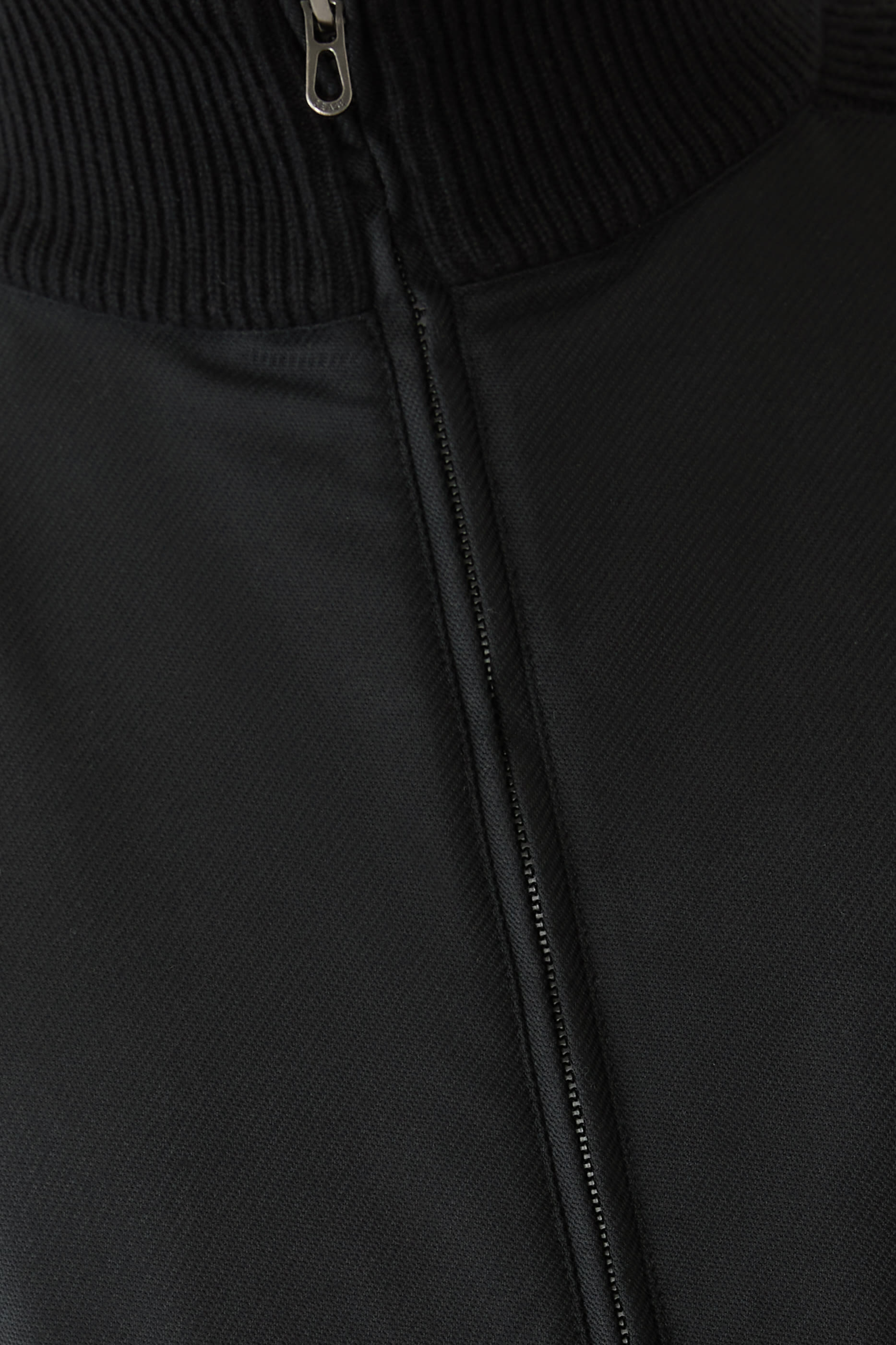 جاكيت بومبر منسوج خامات متنوعة وفرو