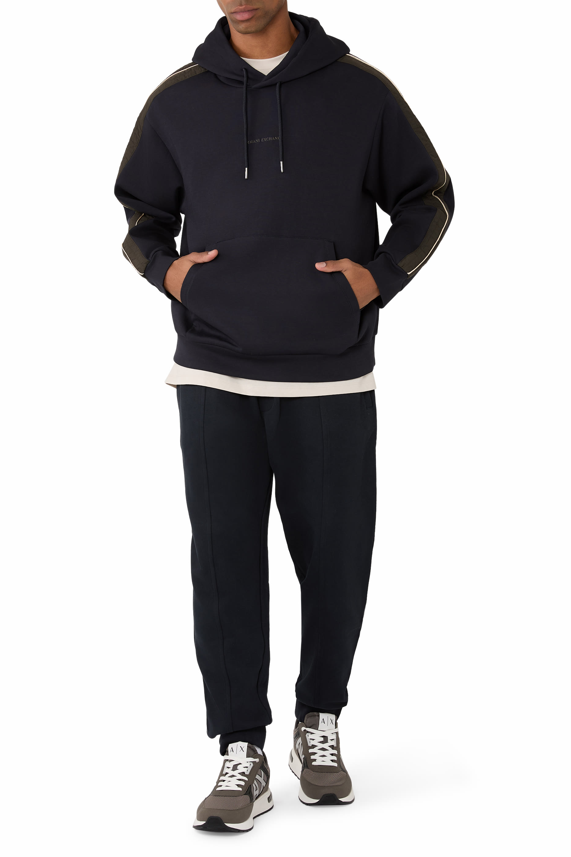 بنطال رياضي بقصة مريحة