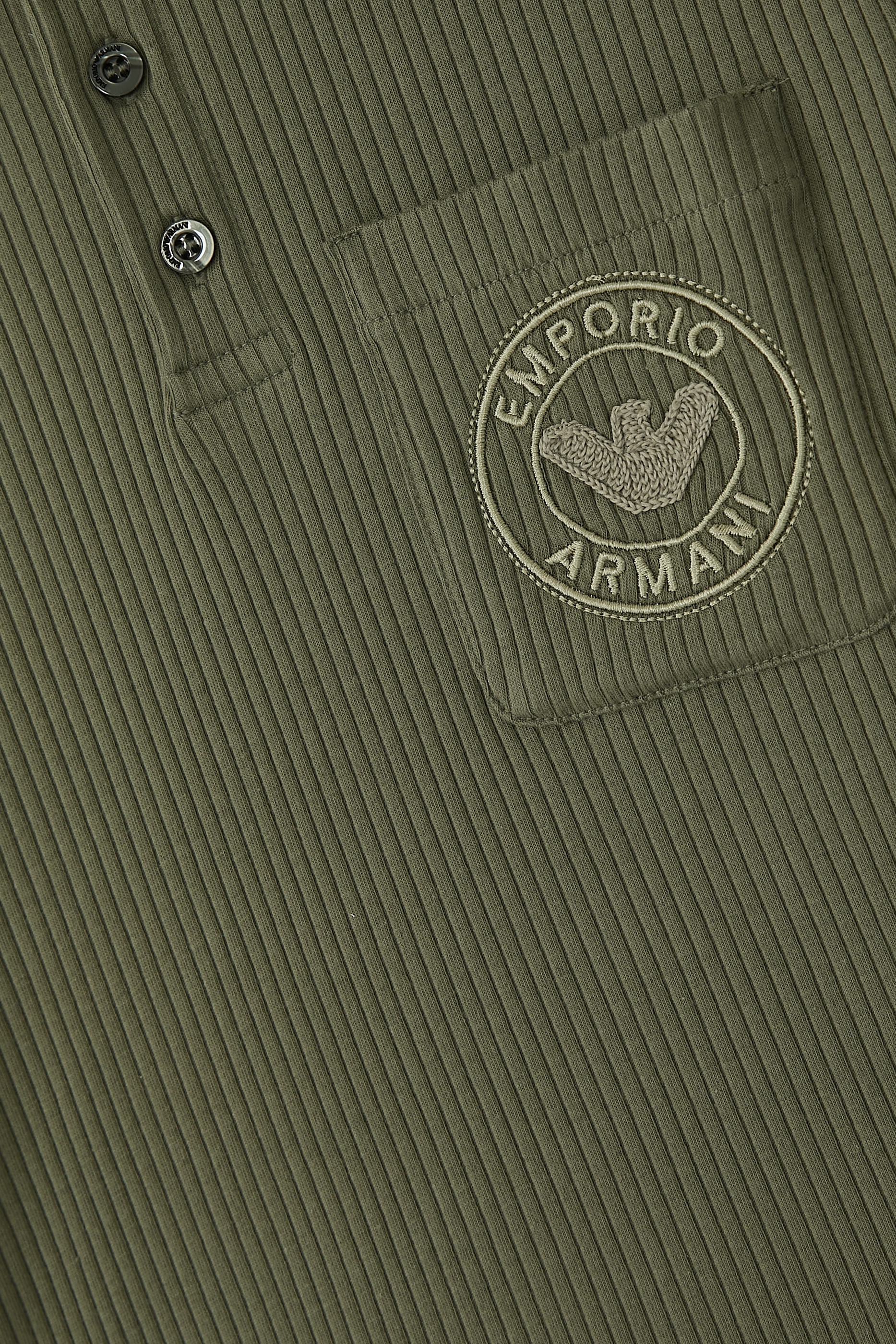 قميص بولو بشعار الماركة للأطفال