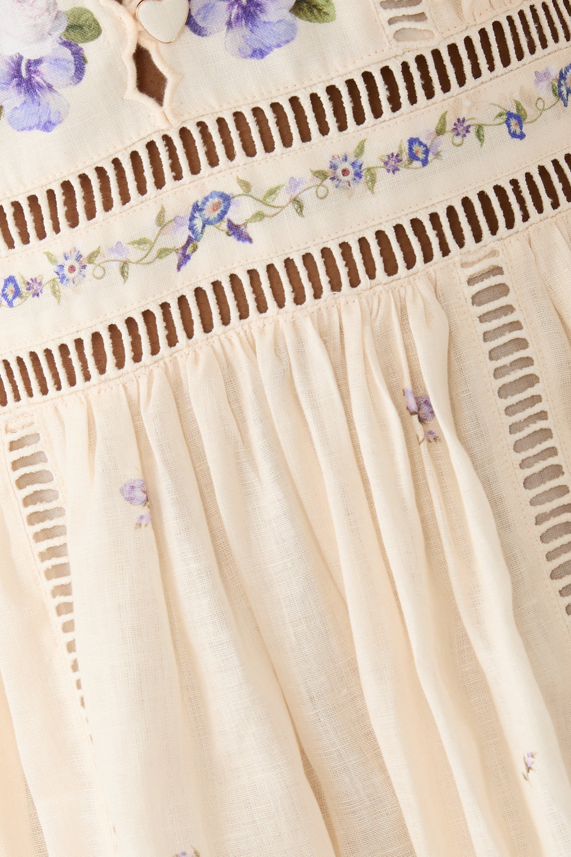 فستان بايشنس قصير بياقة عميقة