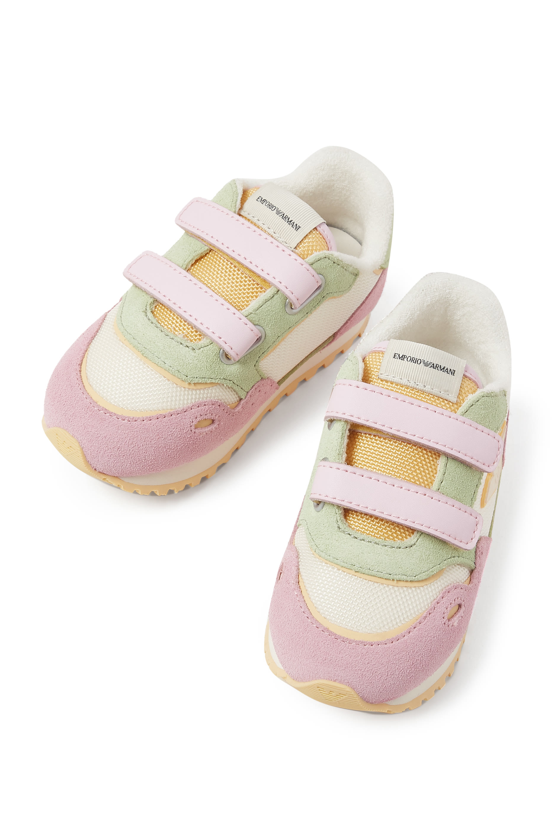 سنيكرز بأشرطة فيلكرو بشعار الماركة للأطفال