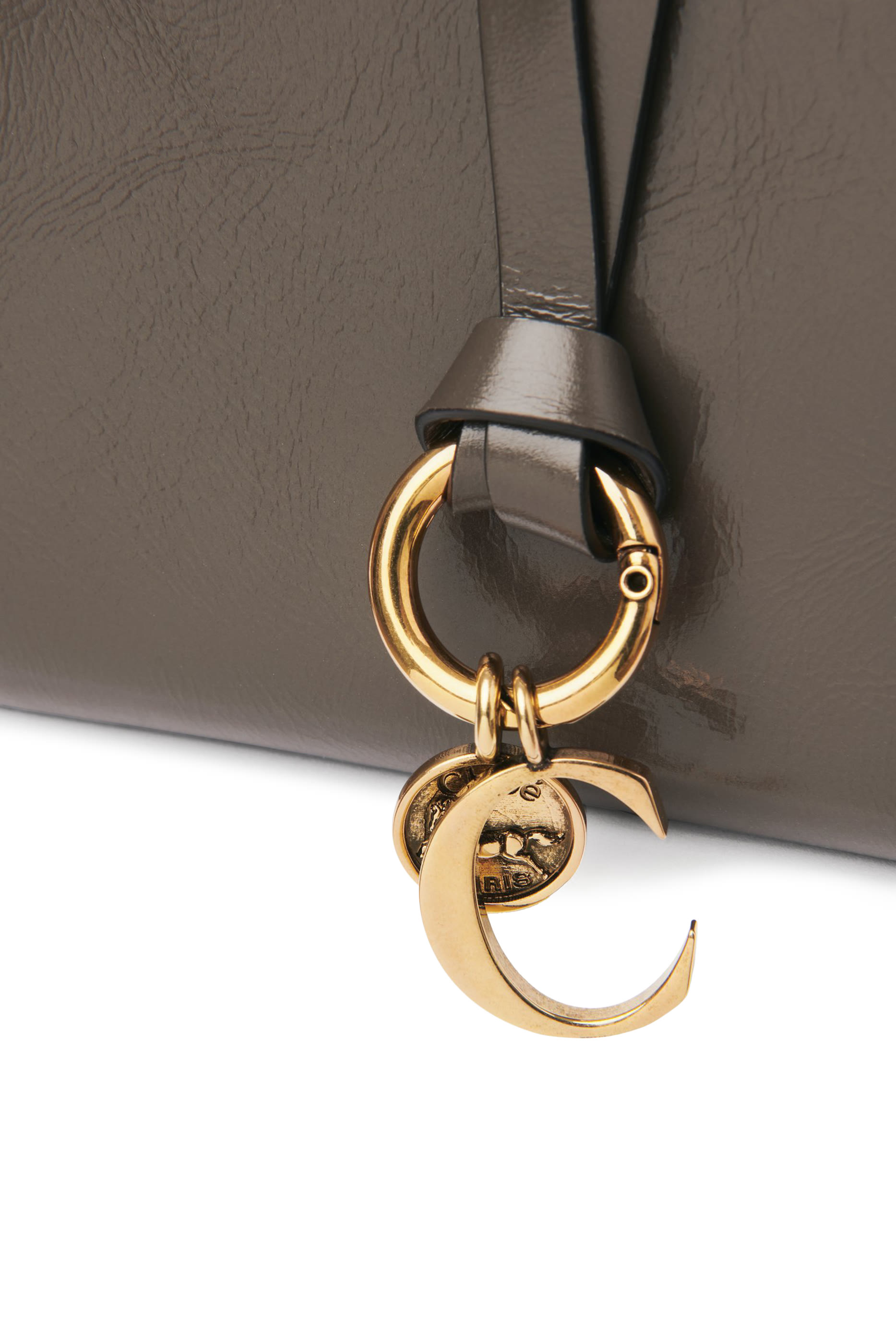 محفظة ألفابت بتصميم ثنائي الطي