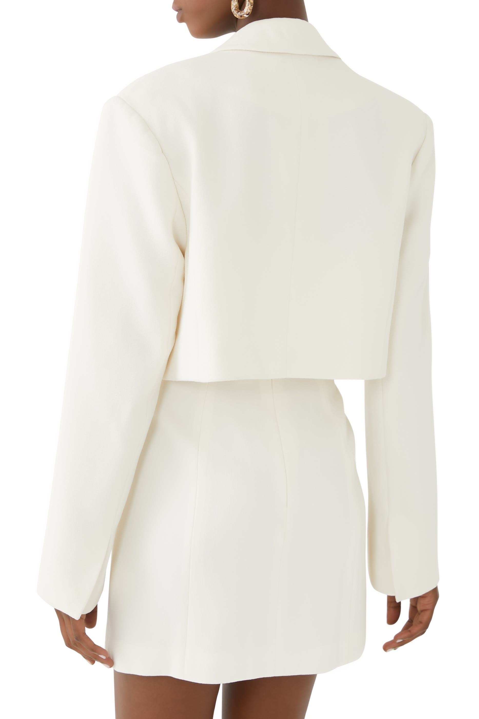 بليزر أمورا قصير