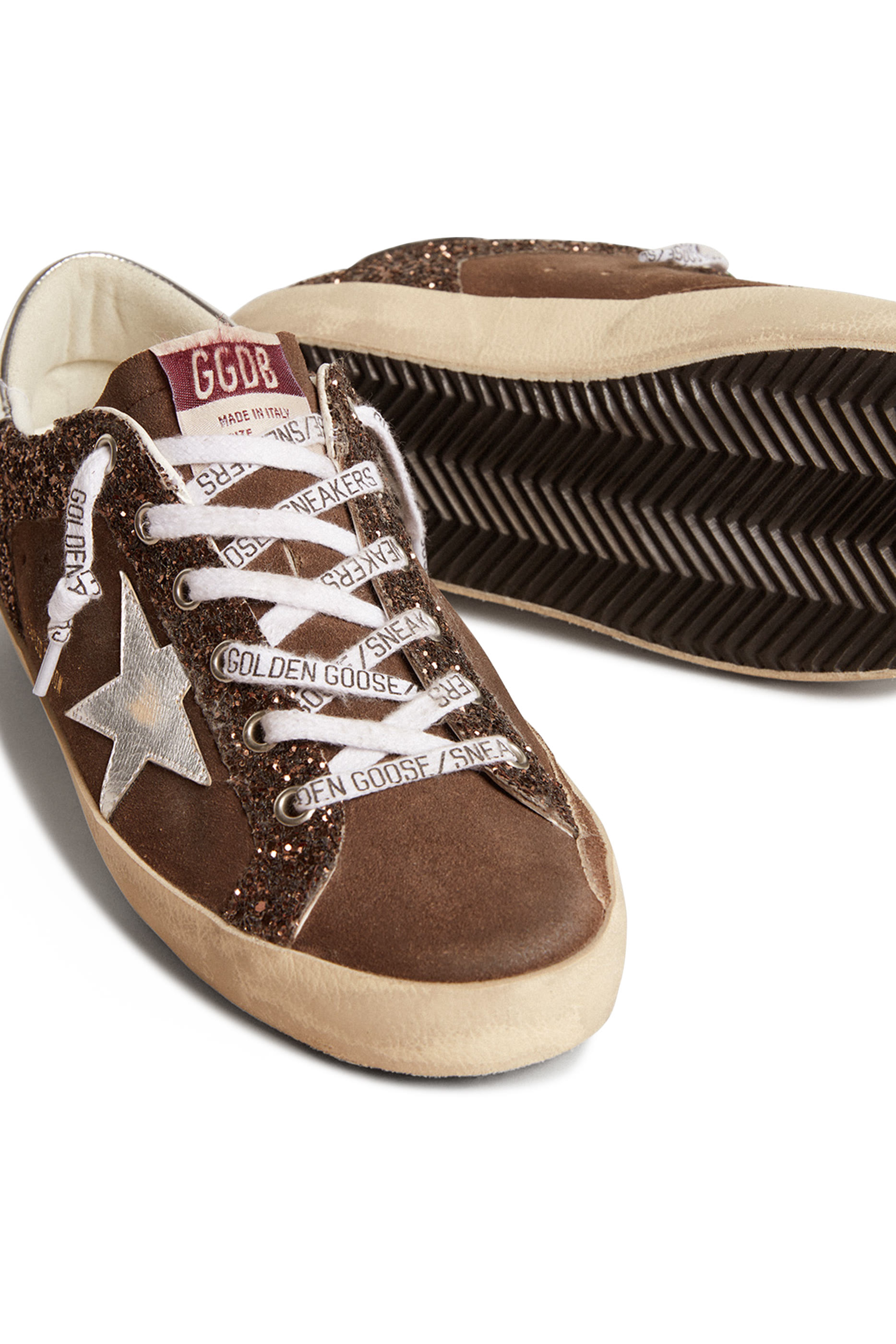 سنيكرز سوبر ستار ال تي دي