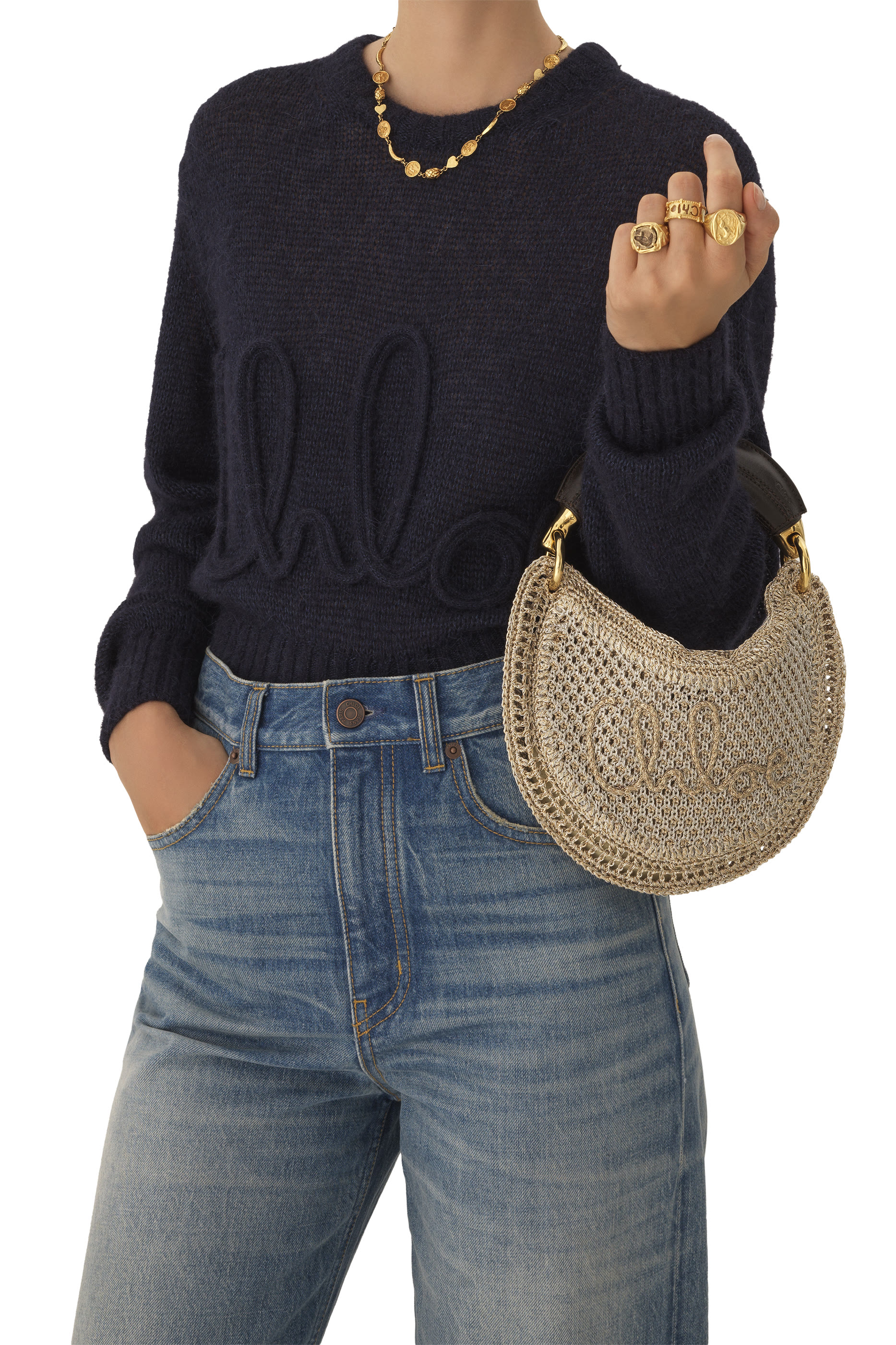 حقيبة هوبو سامر صغيرة بيد بتصميم موزة