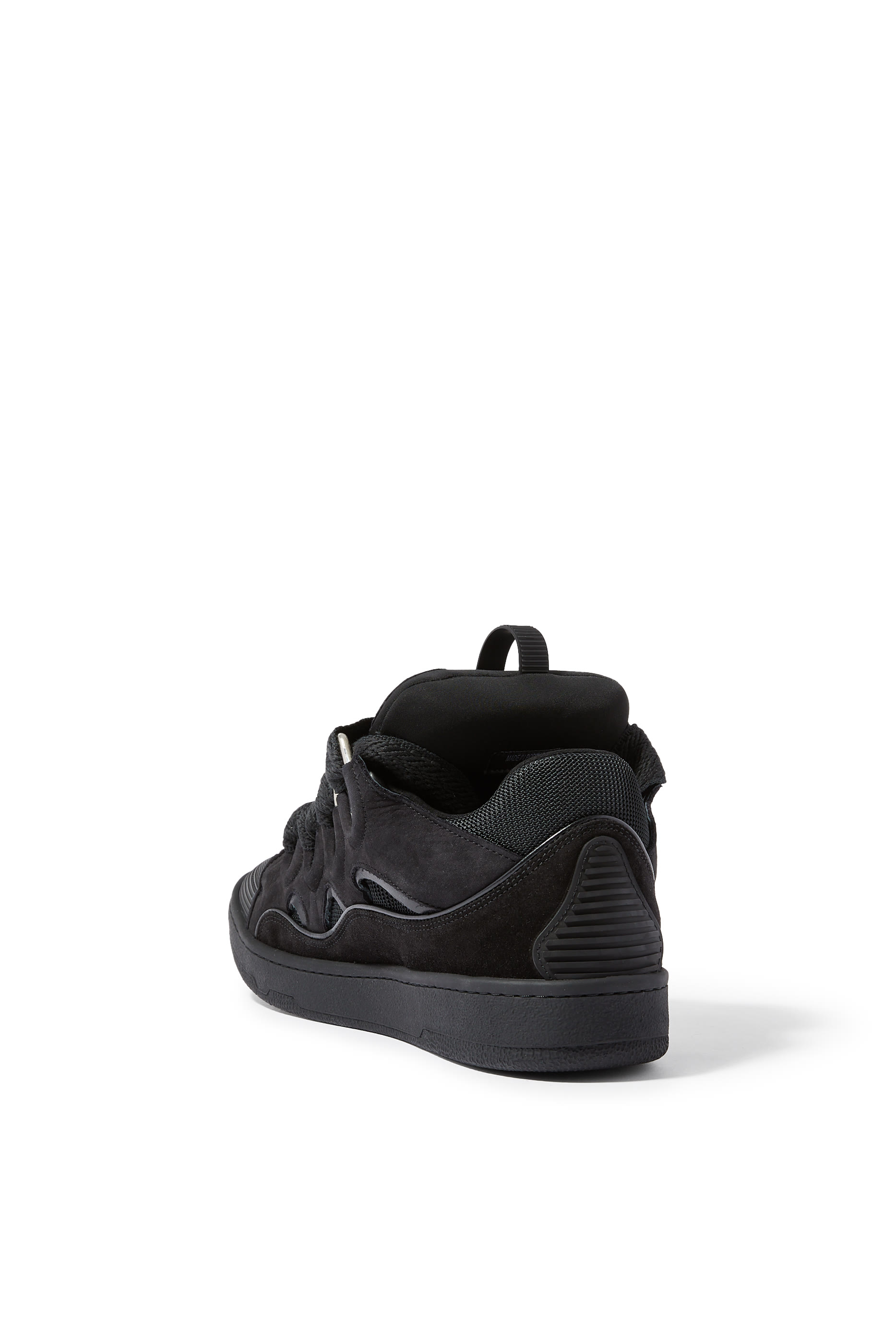 سنيكرز كيرب جلد