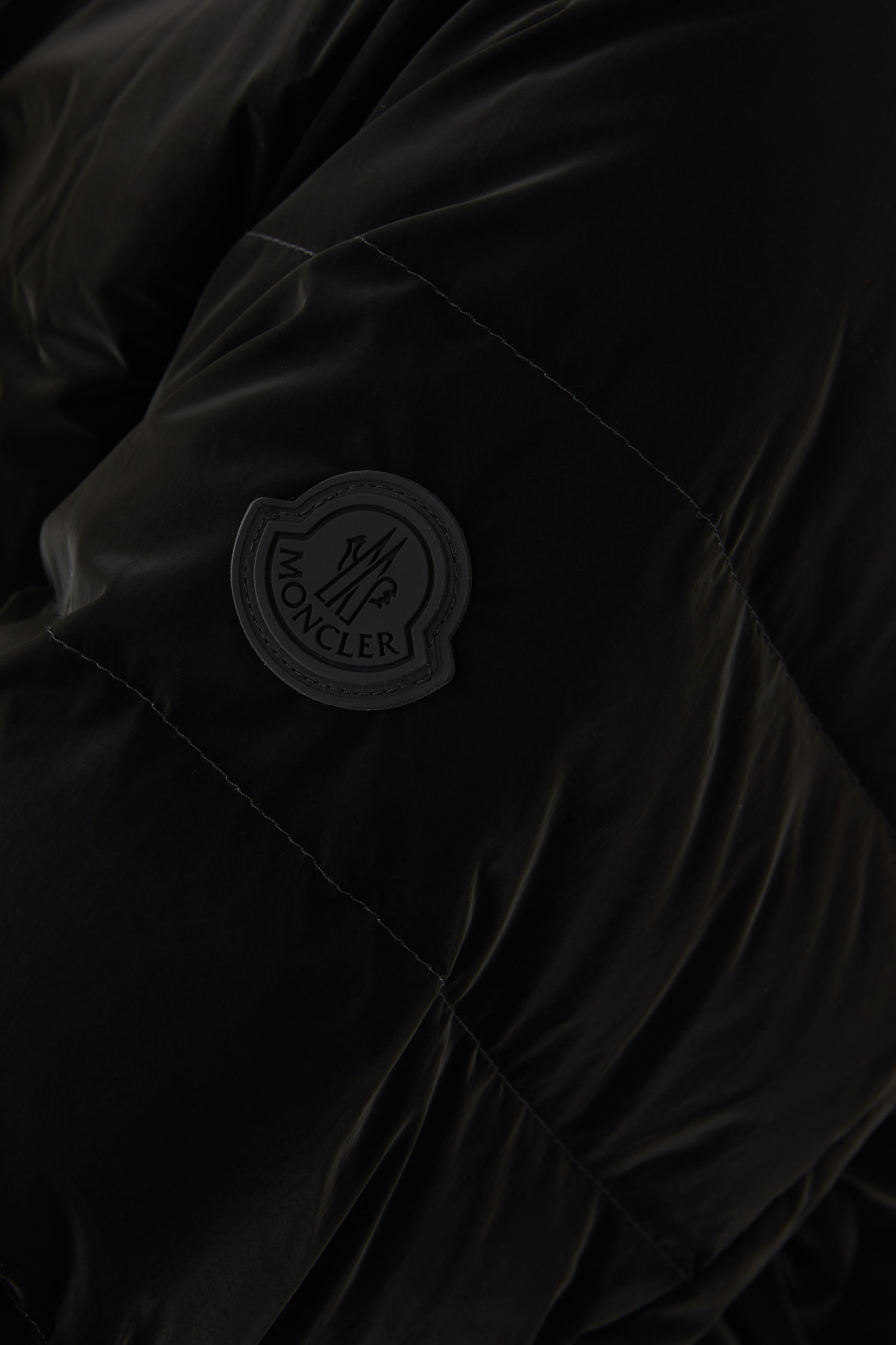 جاكيت أنانكي مبطن بالزغب