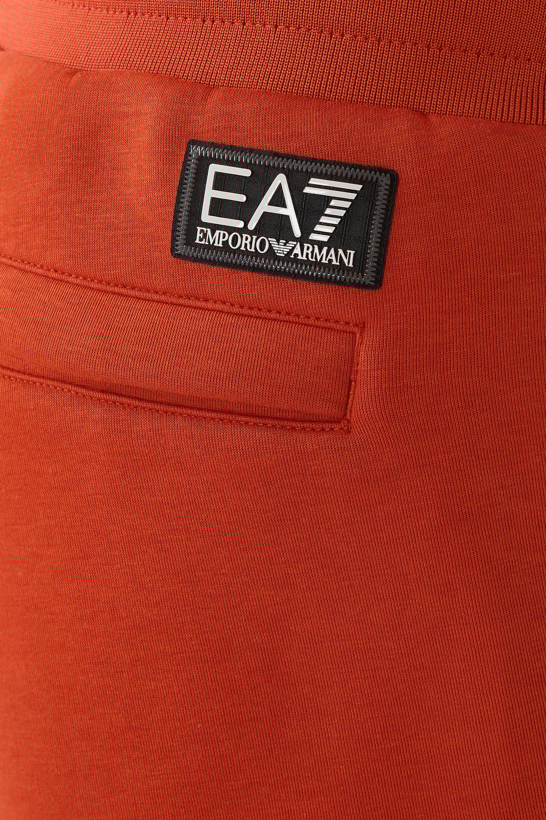 سويت شيرت بشعار الماركة