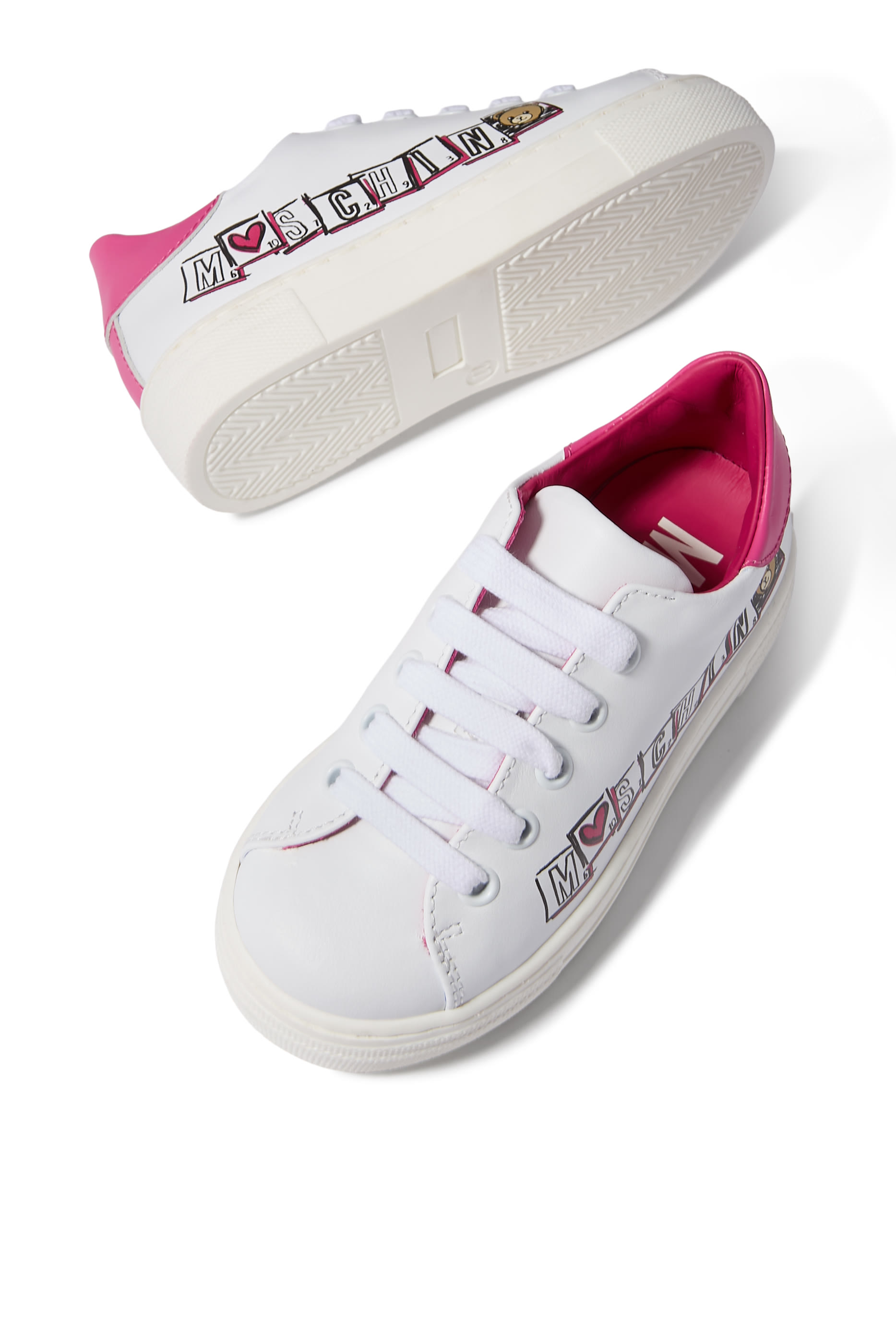 سنيكرز مزين بالدب تيدي جلد للأطفال