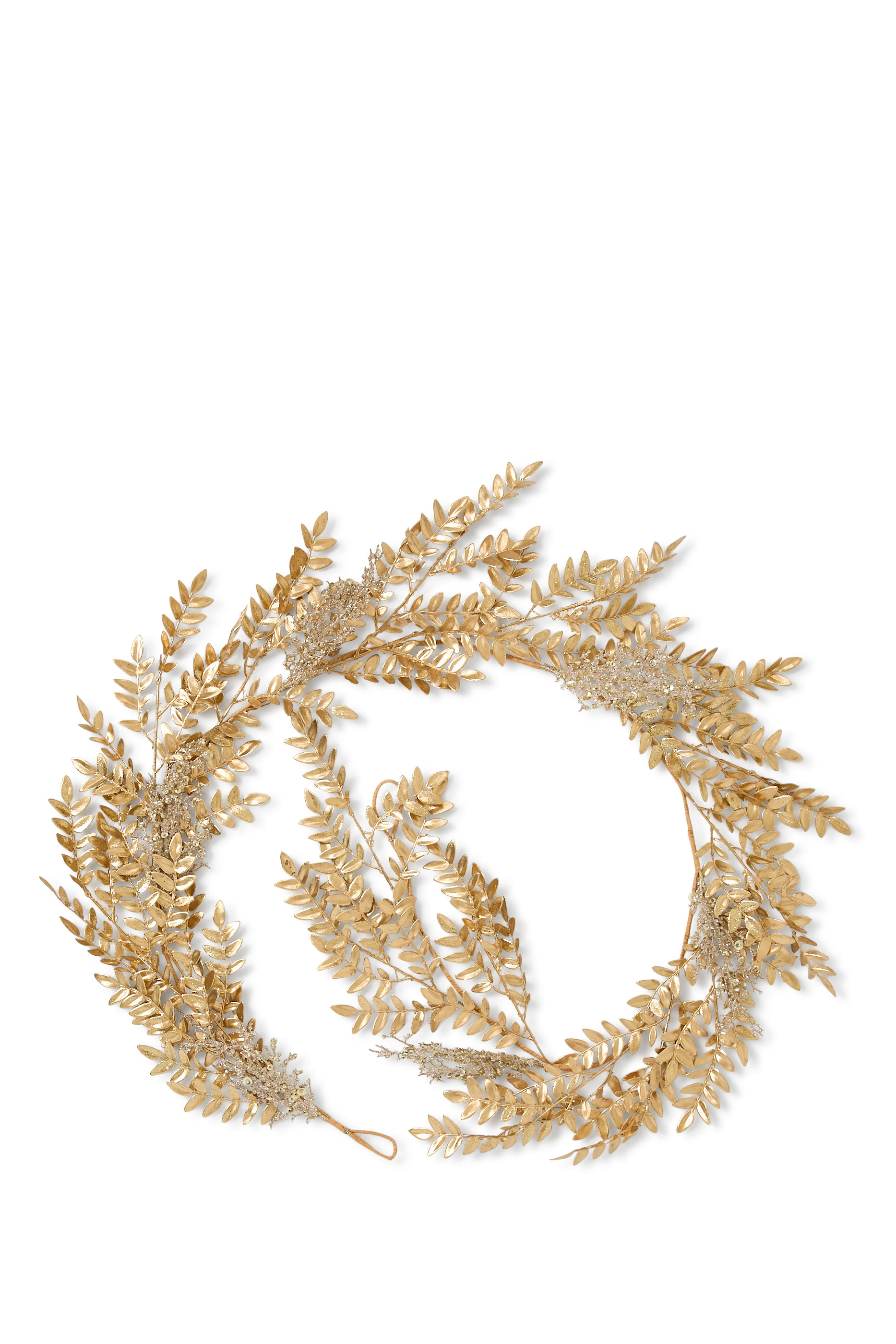 زينة بتصميم إكليل أوراق