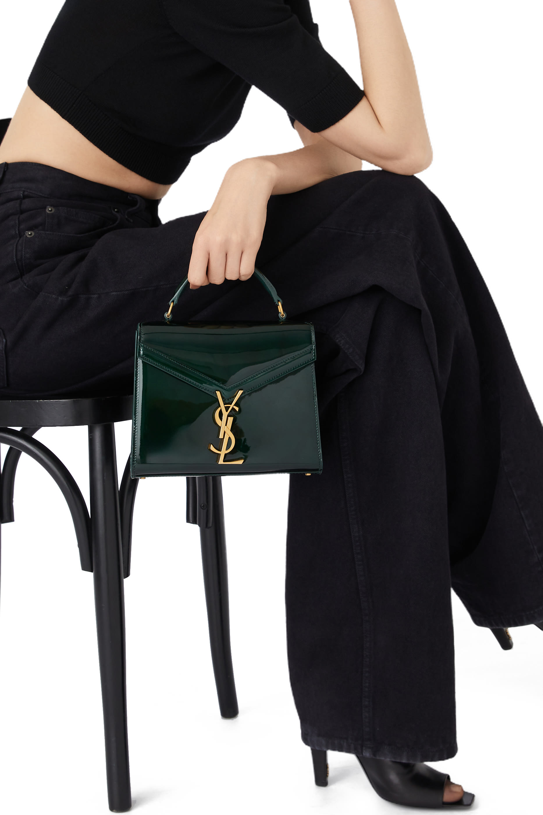 حقيبة كاساندرا صغيرة بيد علوية