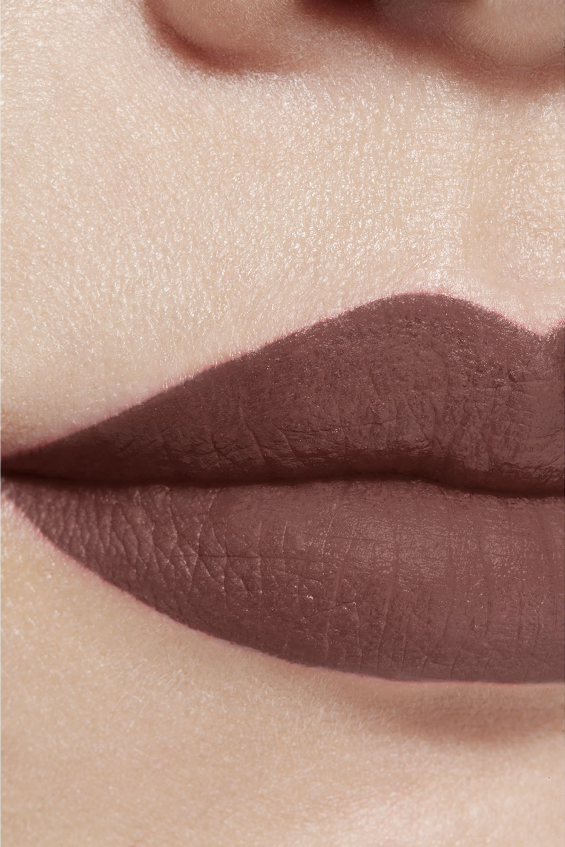 احمر شفاه Chanel Rouge Allure Liquid Velvet Ultrawear Intense مات سائل