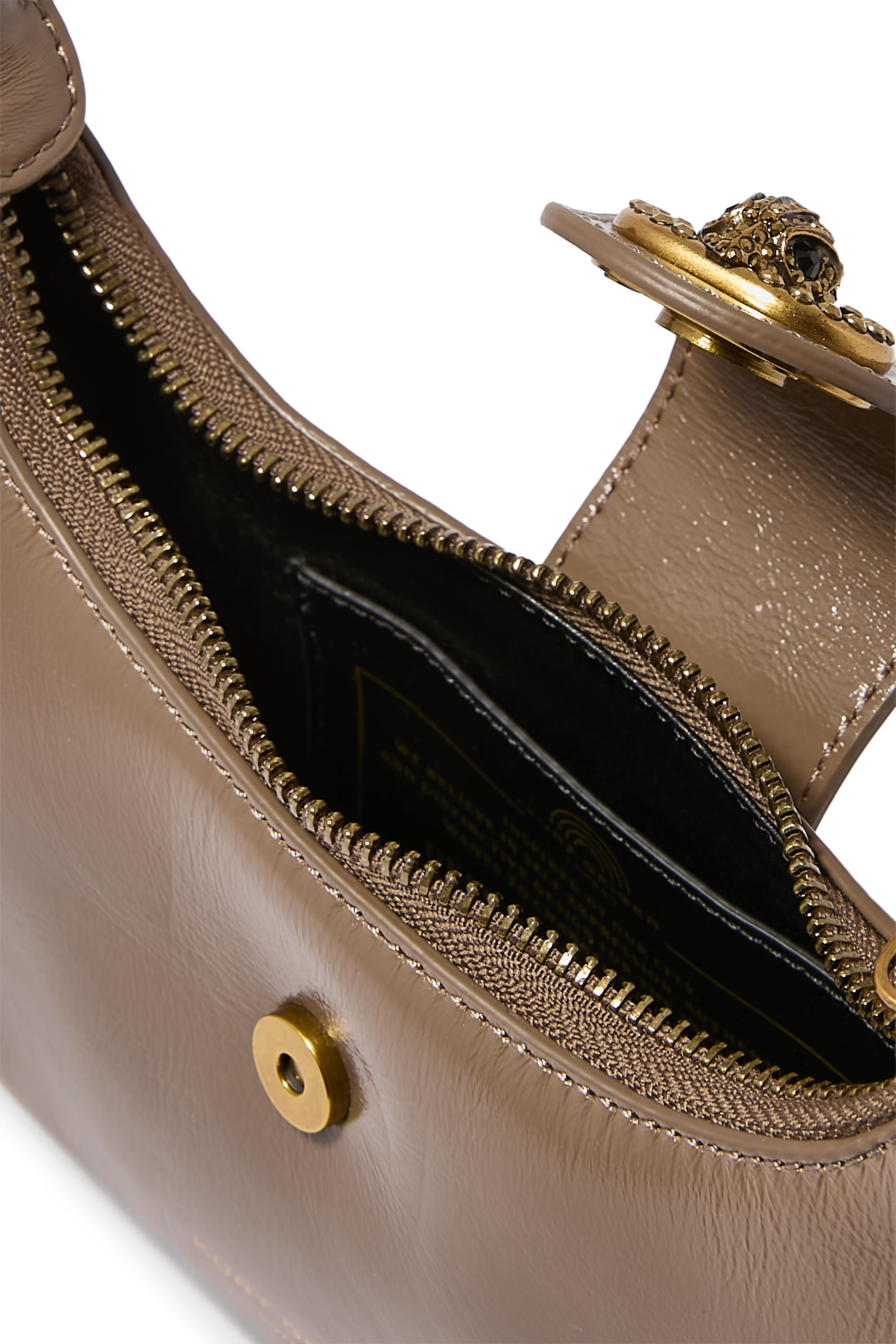 ححقيبة هوبو تشيلسي صغيرة