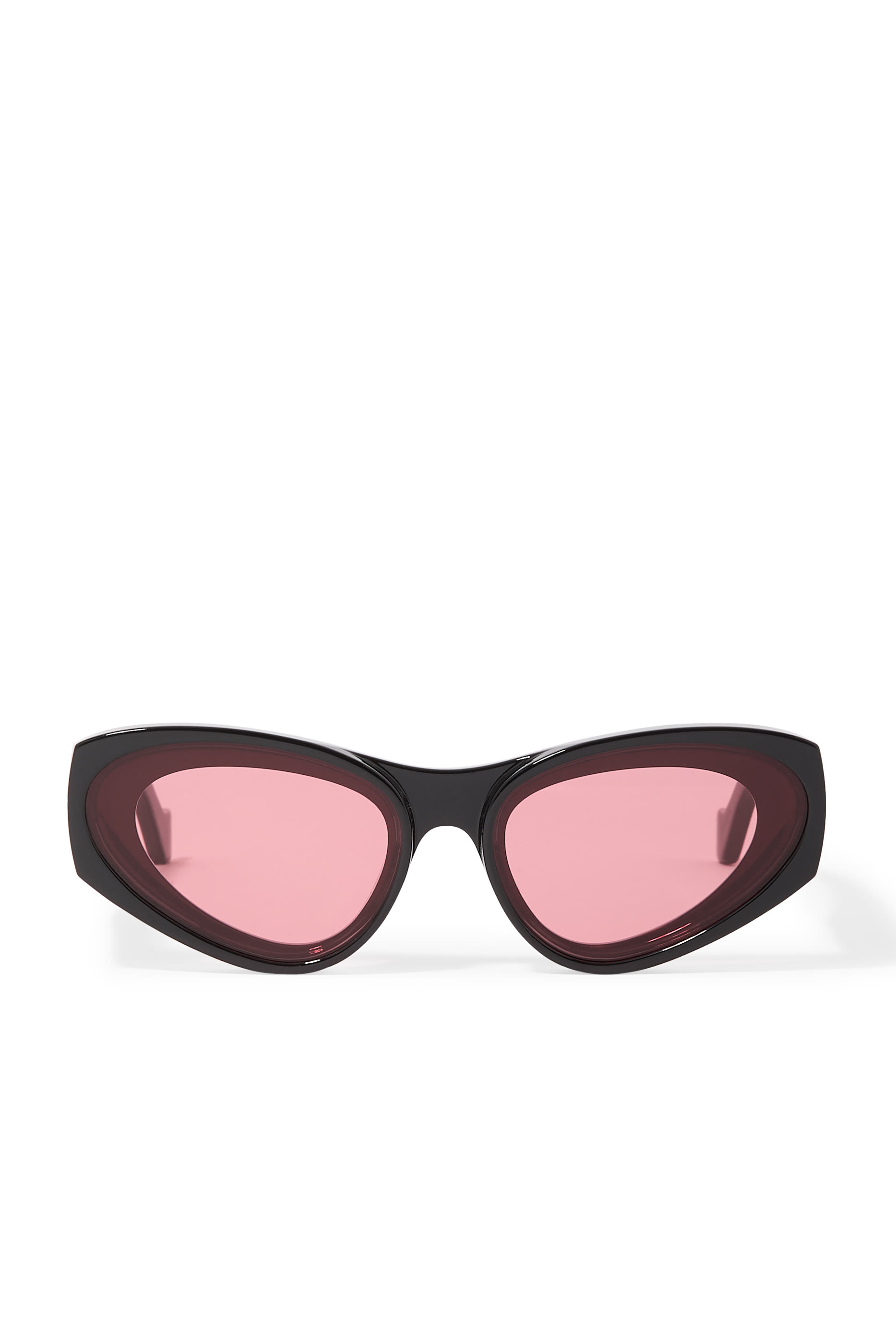 نظارة شمسية بتصميم عين القطة