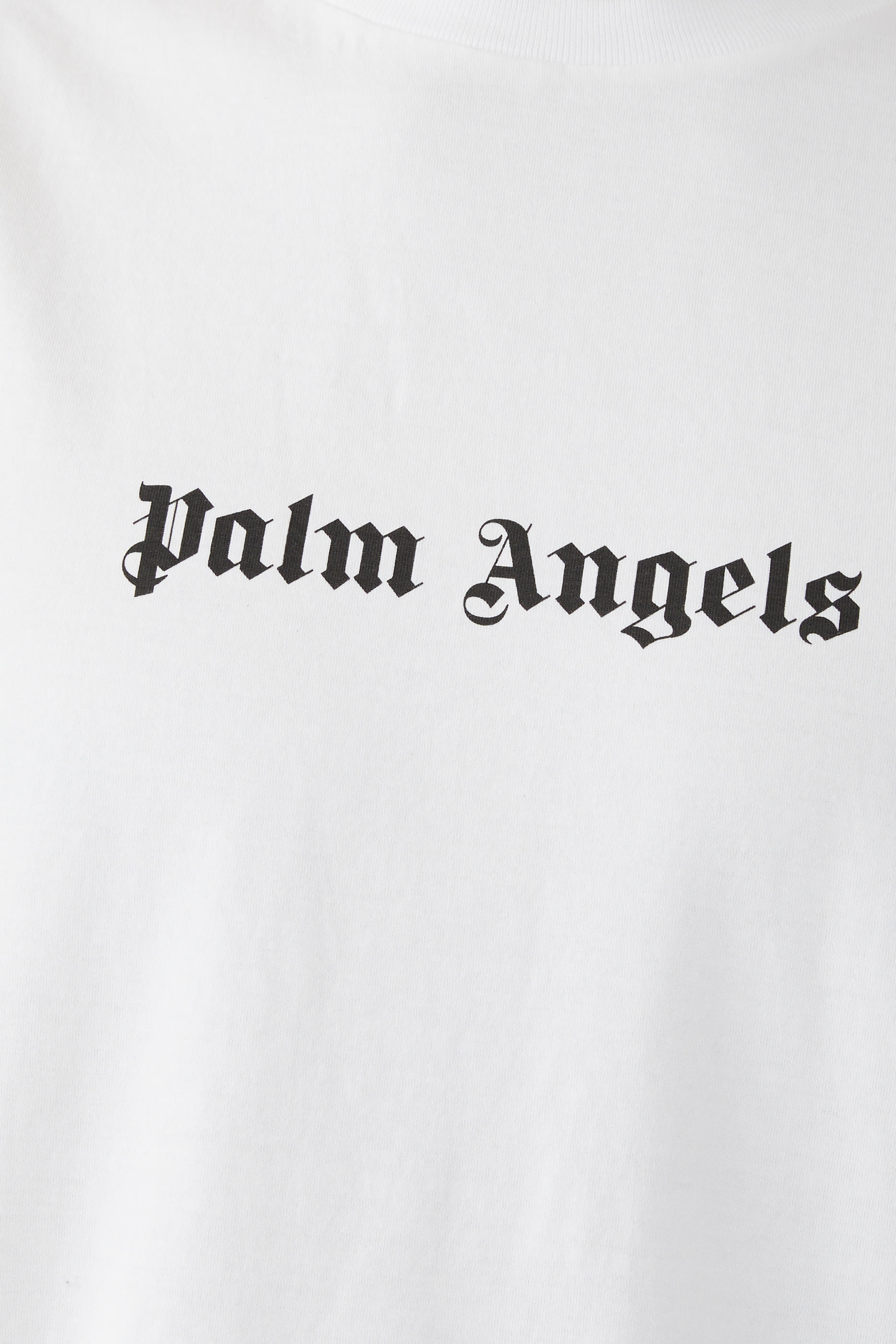 تيشيرت بقصة ضيقة كلاسيكية وشعار الماركة