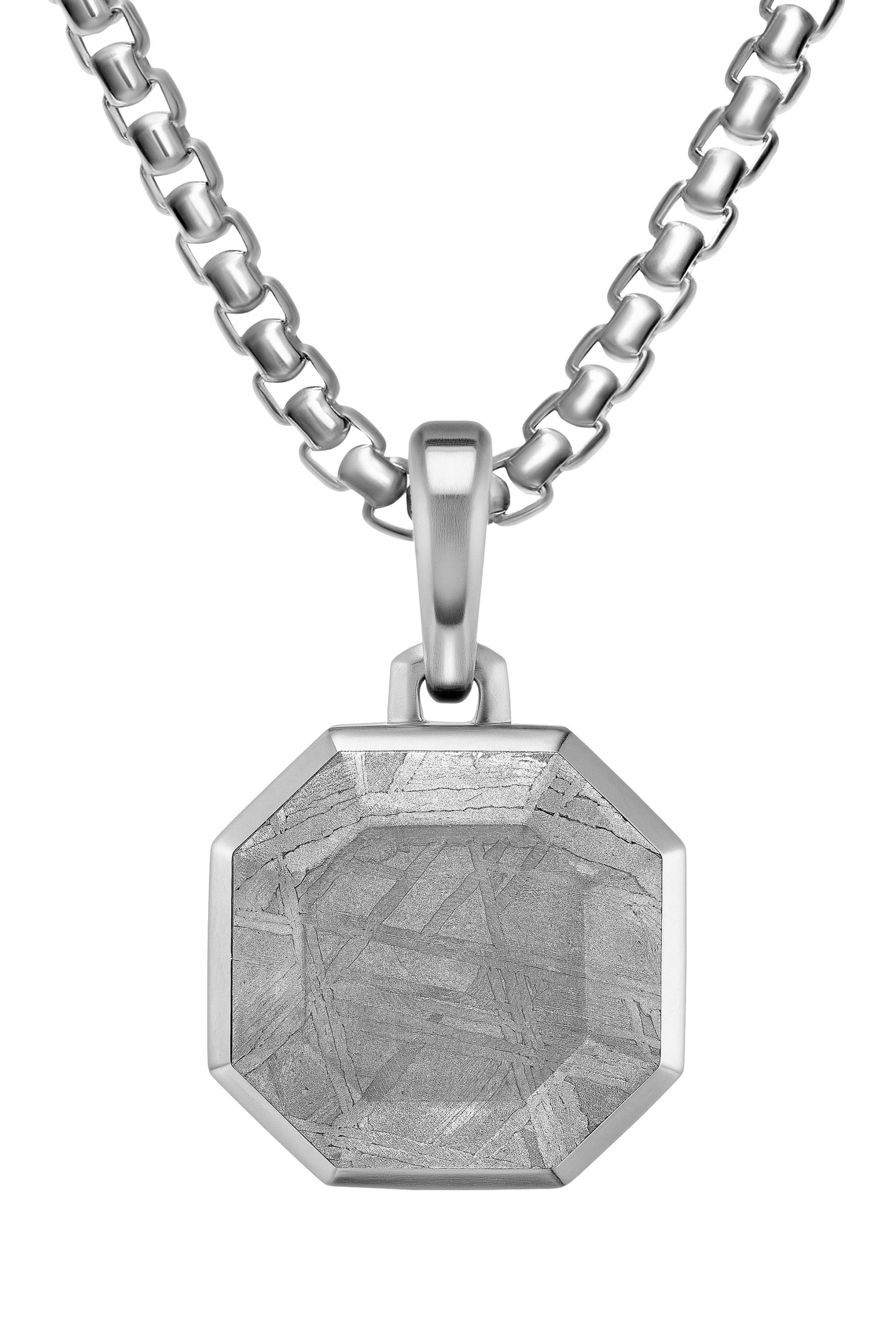 دلاية متعددة الأوجه مرصعة بحجر نيزك، فضة استرلينية