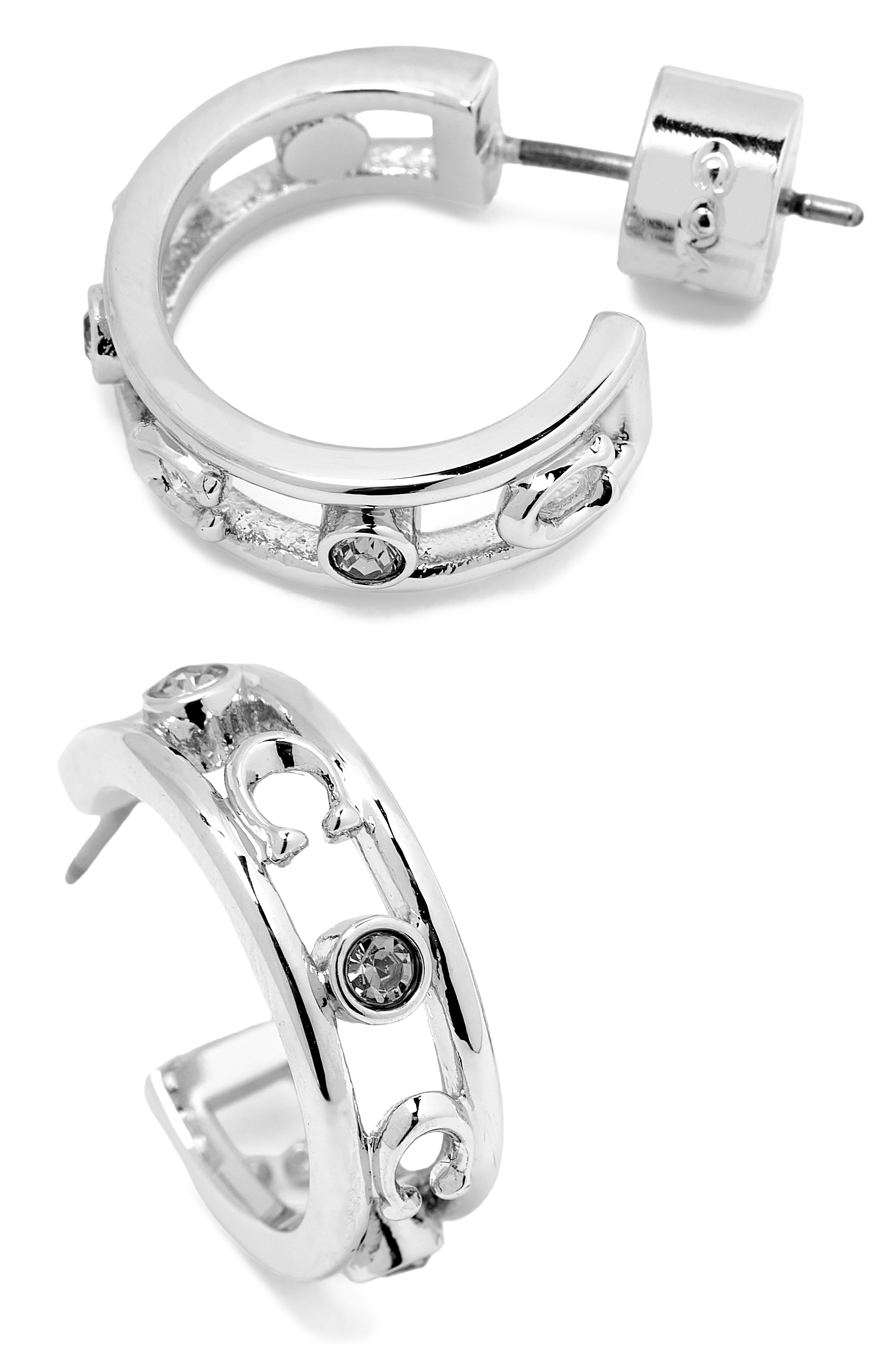 أقراط دائرية مفتوحة بشعار الماركة، نحاس