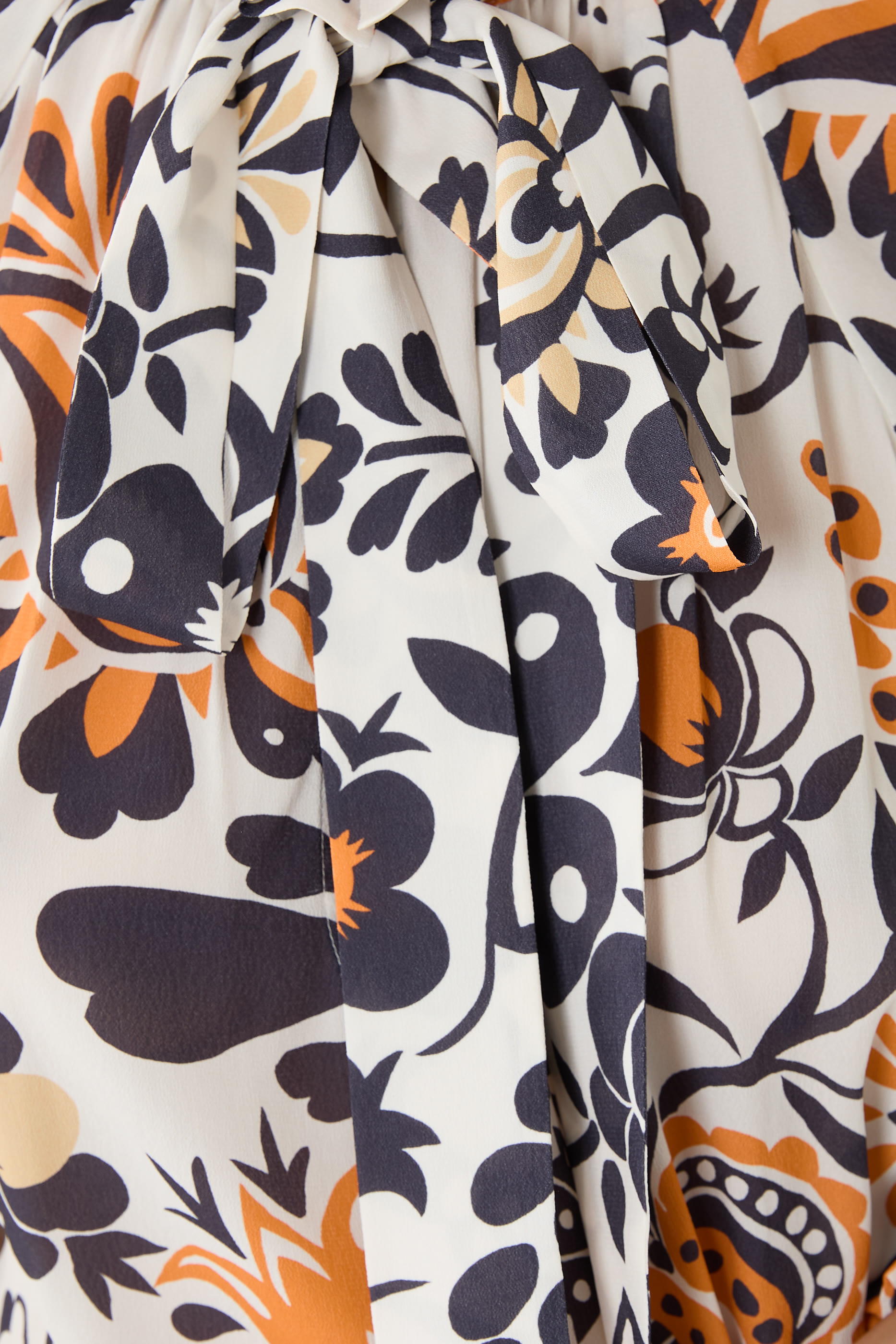 بلوزة سيرير