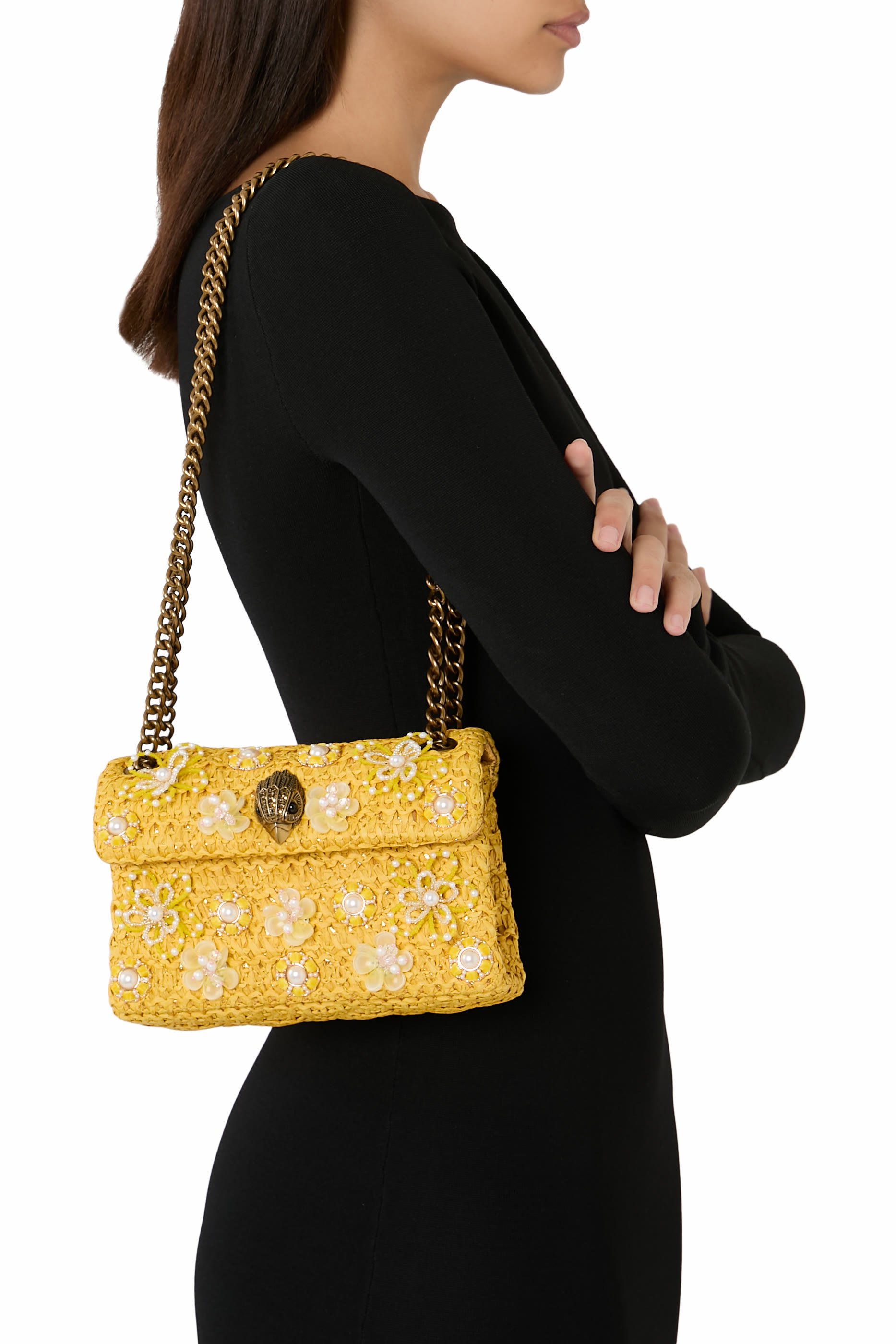 حقيبة كروس بودي كينسينغتون صغيرة بتأثير رافيا