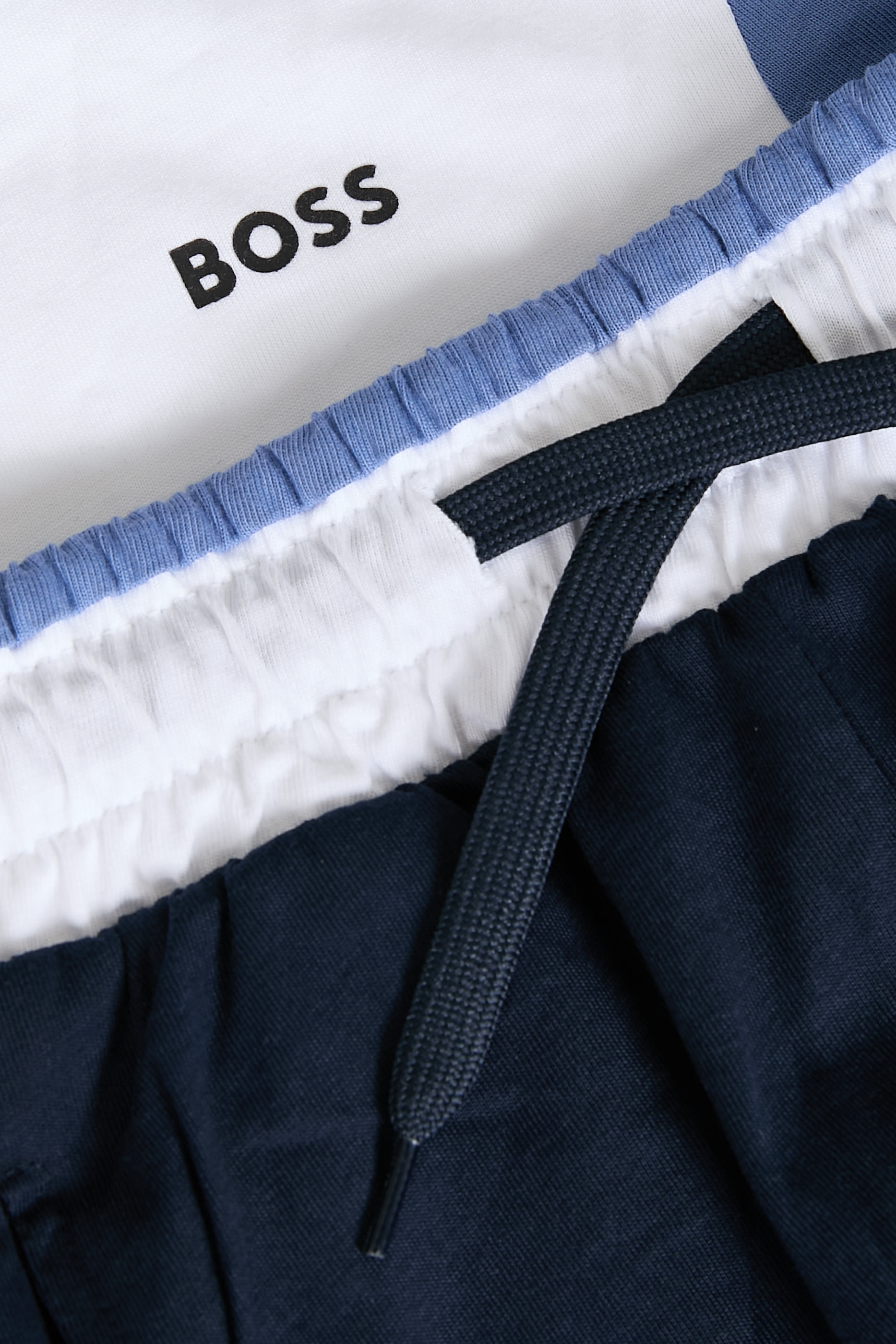 طقم شورت وتيشيرت للأطفال