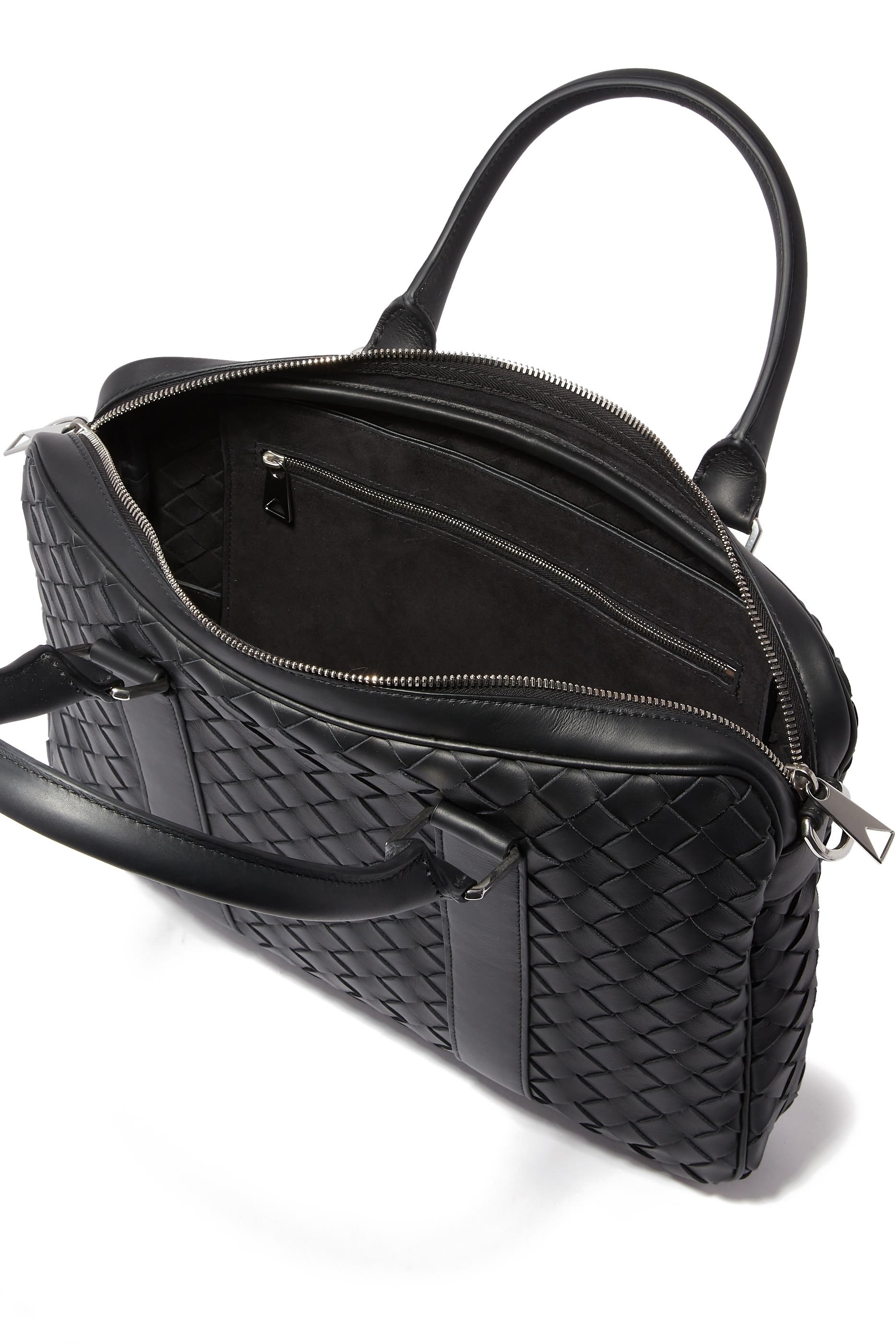 حقيبة رسمية كلاسيكية بتصميم مجدول