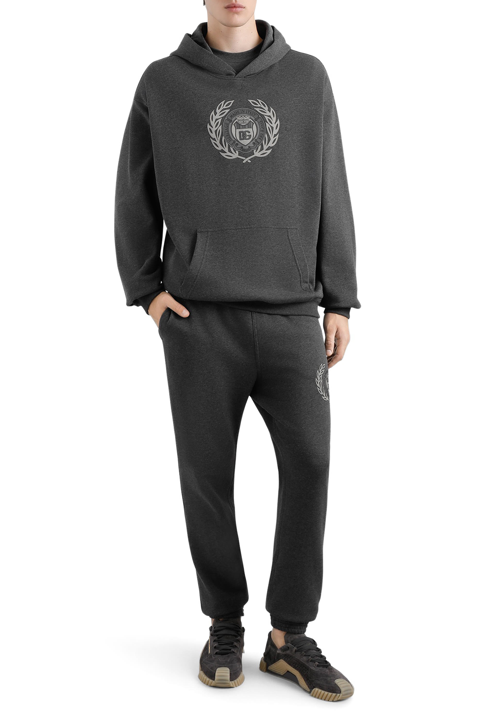 هودي بشعار الماركة