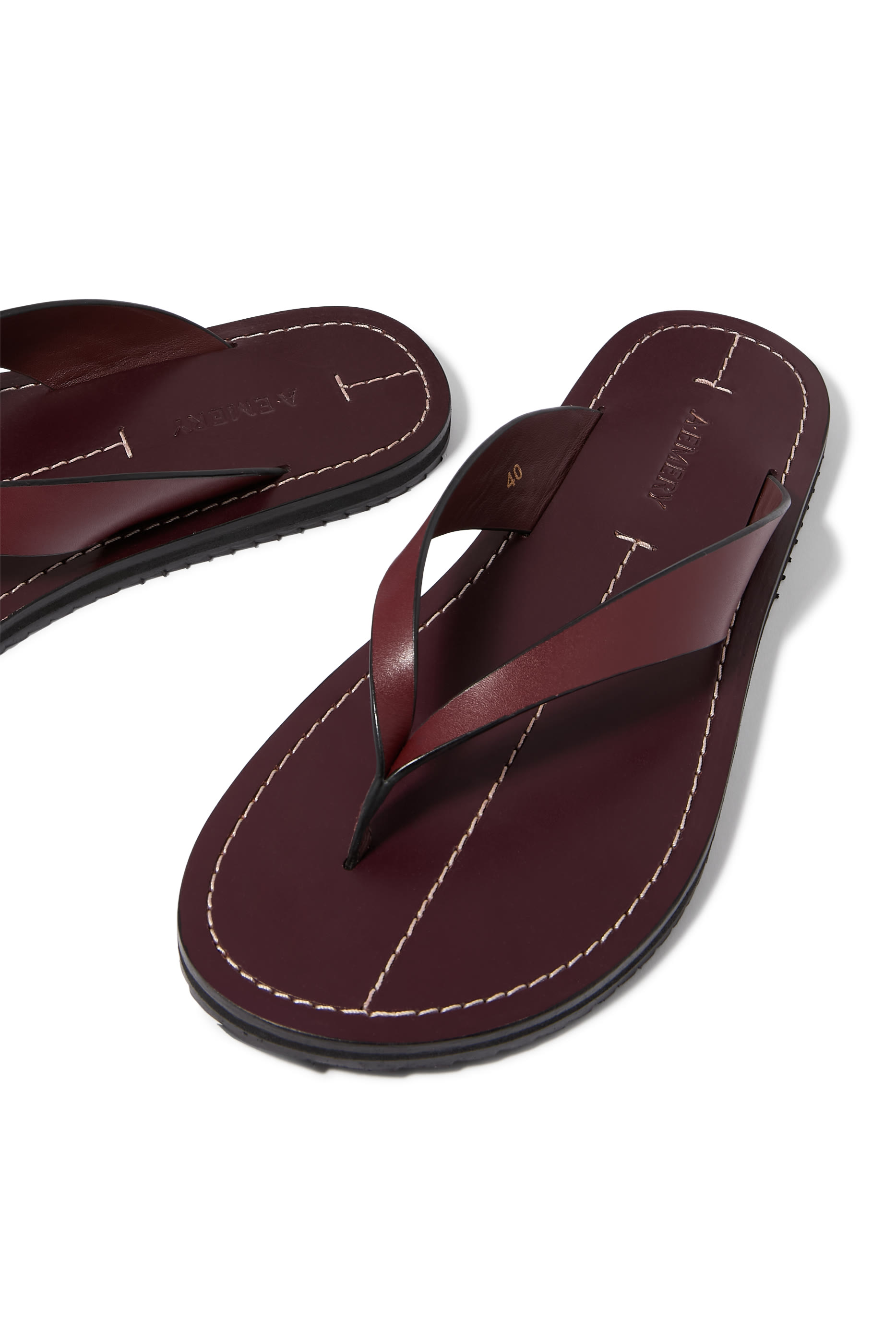 صندل فلورا ثونغ بنعل مسطح