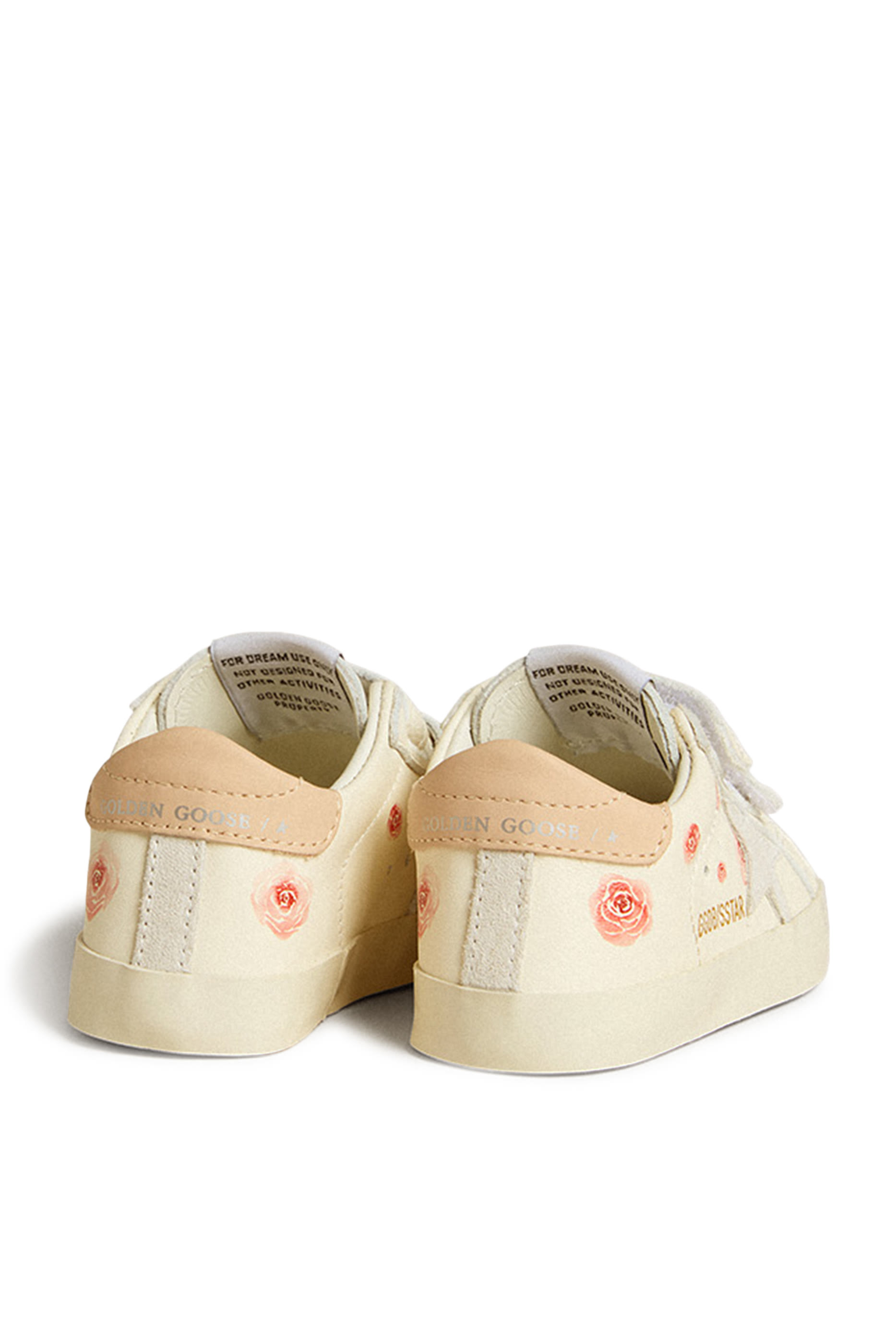 سنيكرز سكول للأطفال