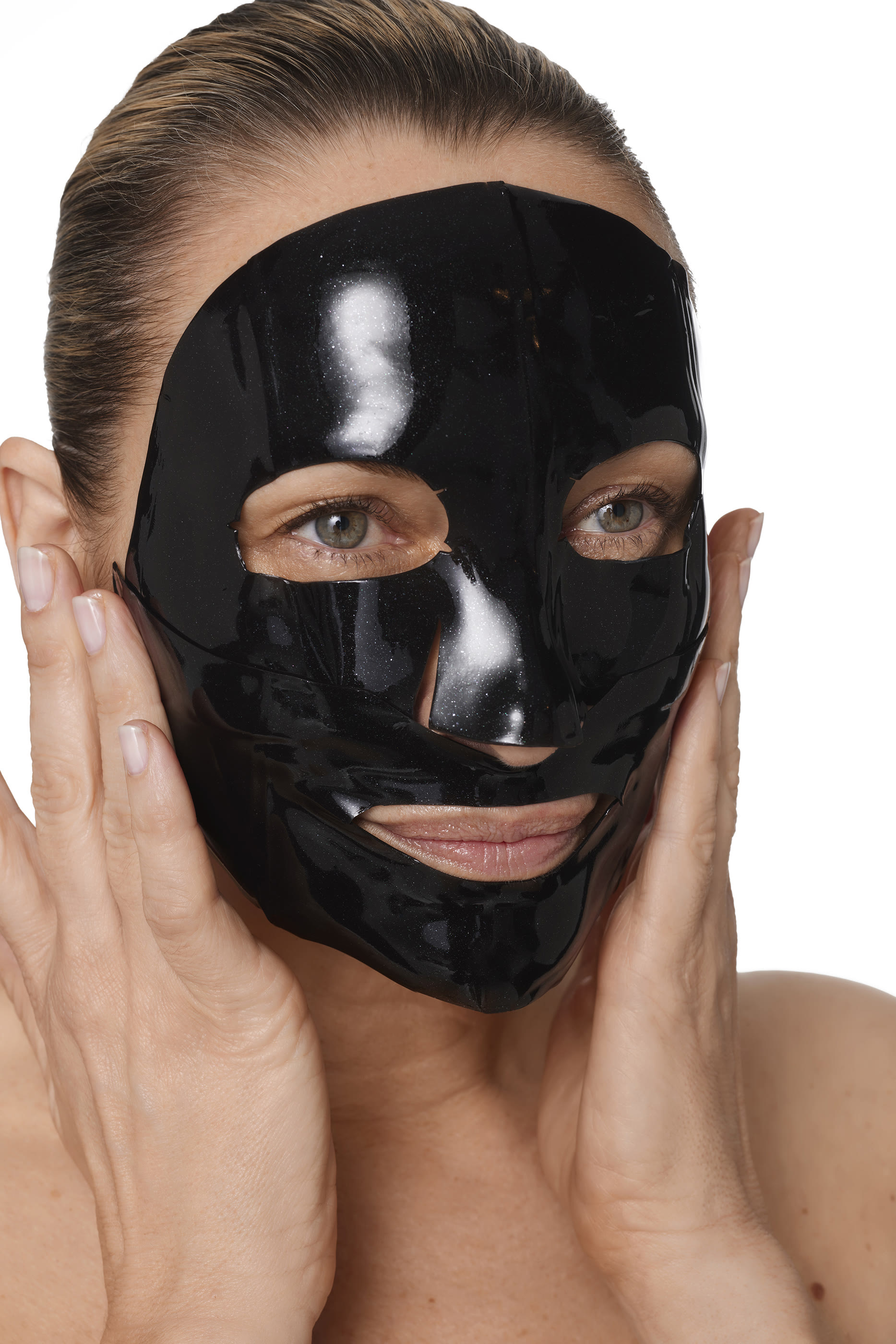 قناع سيليستيال بلاك دايموند لشد بشرة الوجه