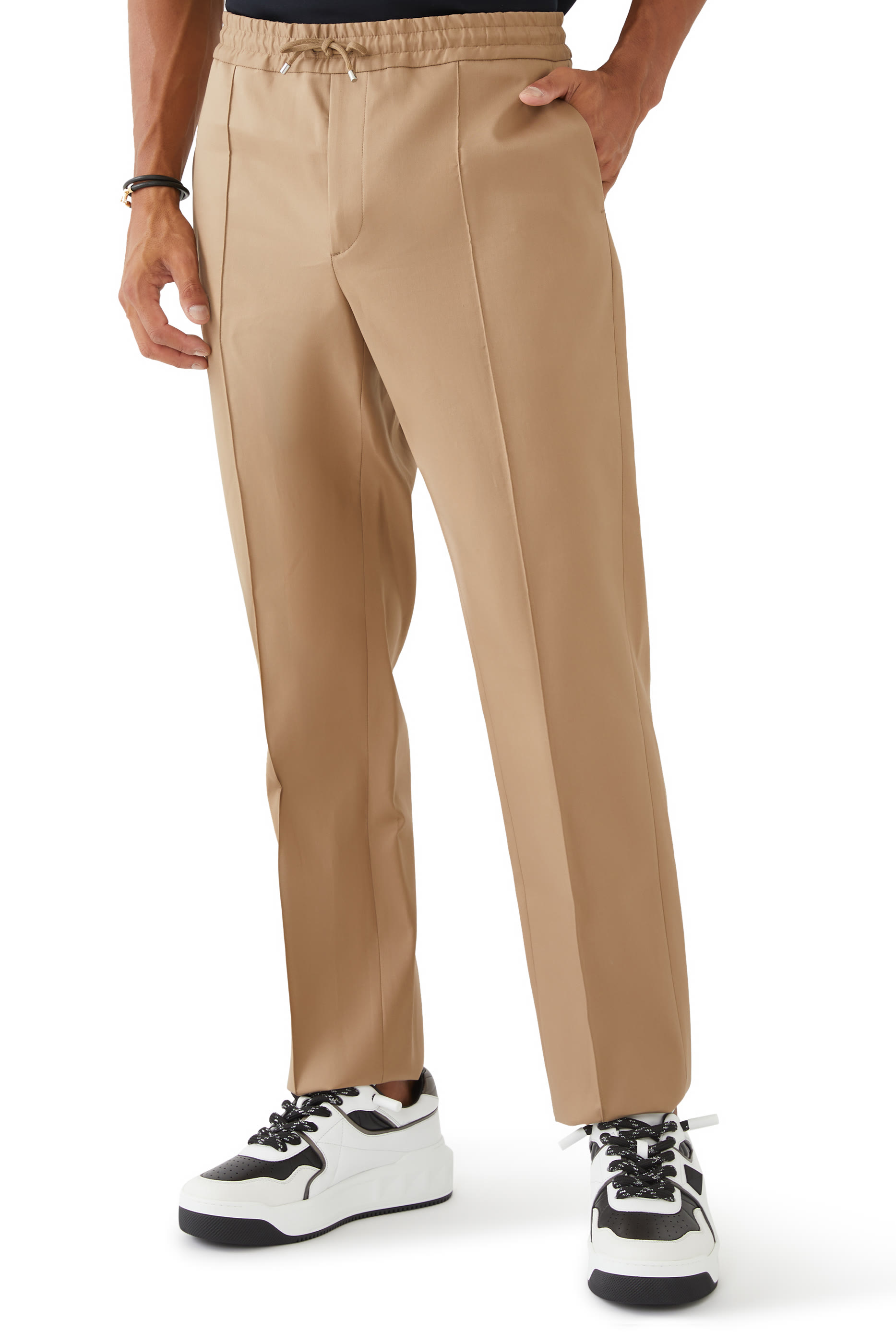 سنيكرز اكس إل بنعل سميك وحلية