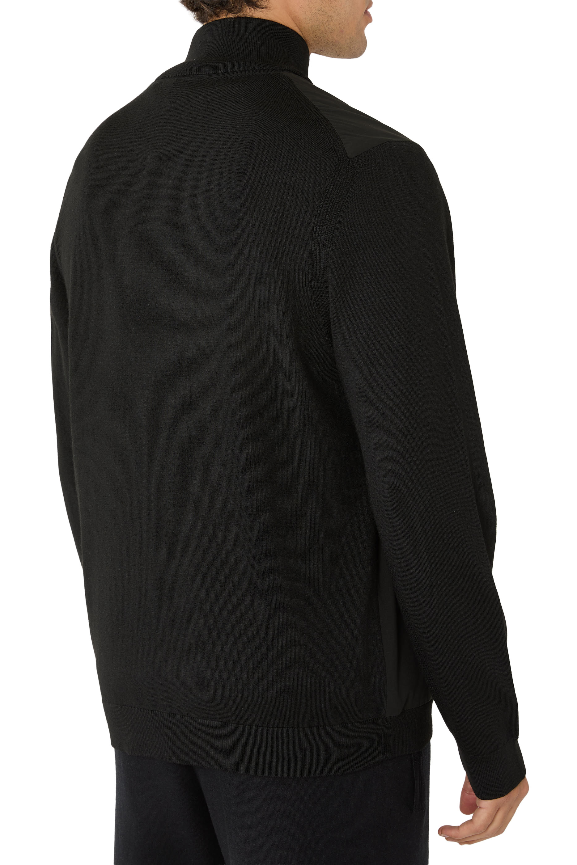 جاكيت هايبيرد بأكمام بجيب بسحاب 