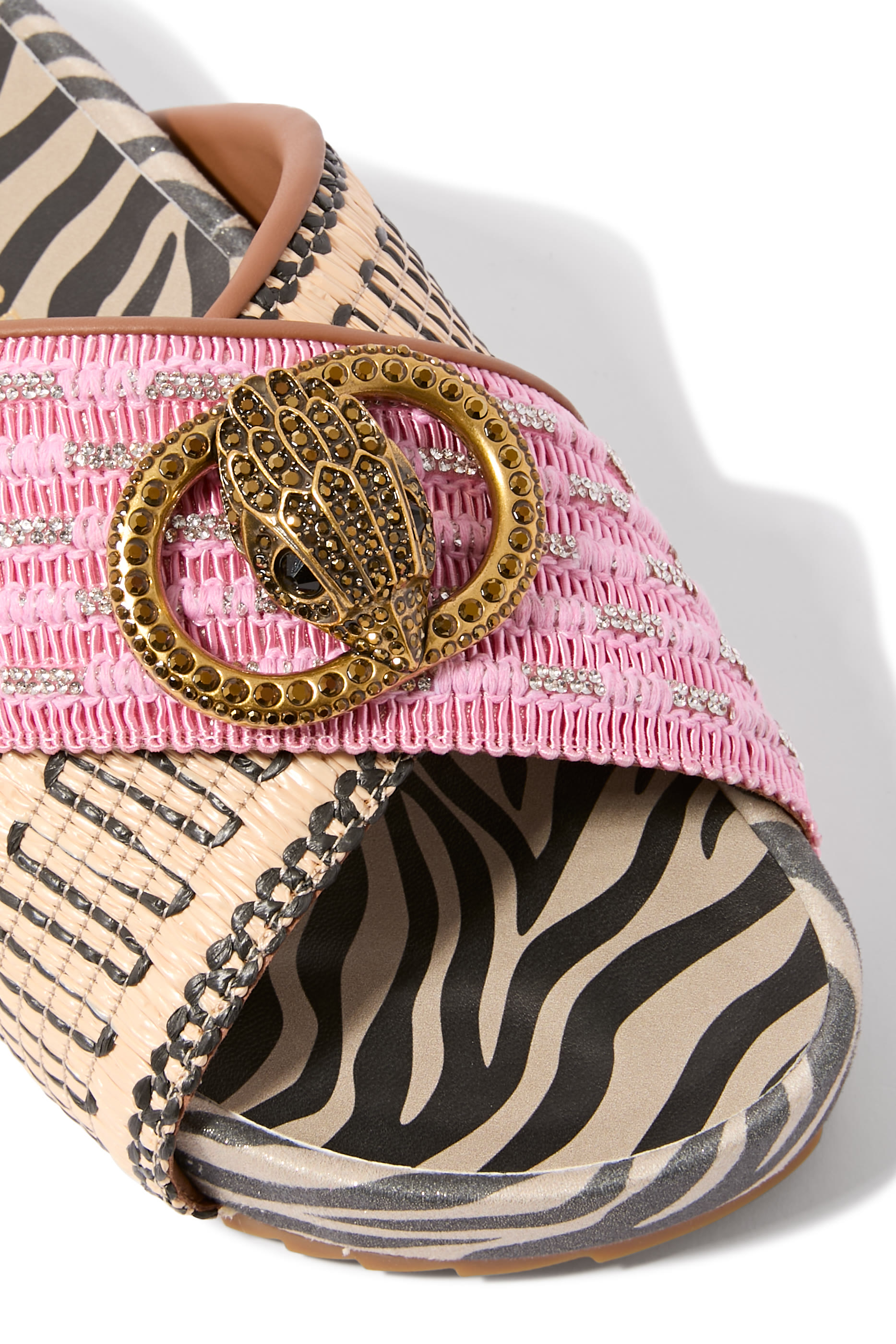 صندل تشيلسي بسيور متقاطعة