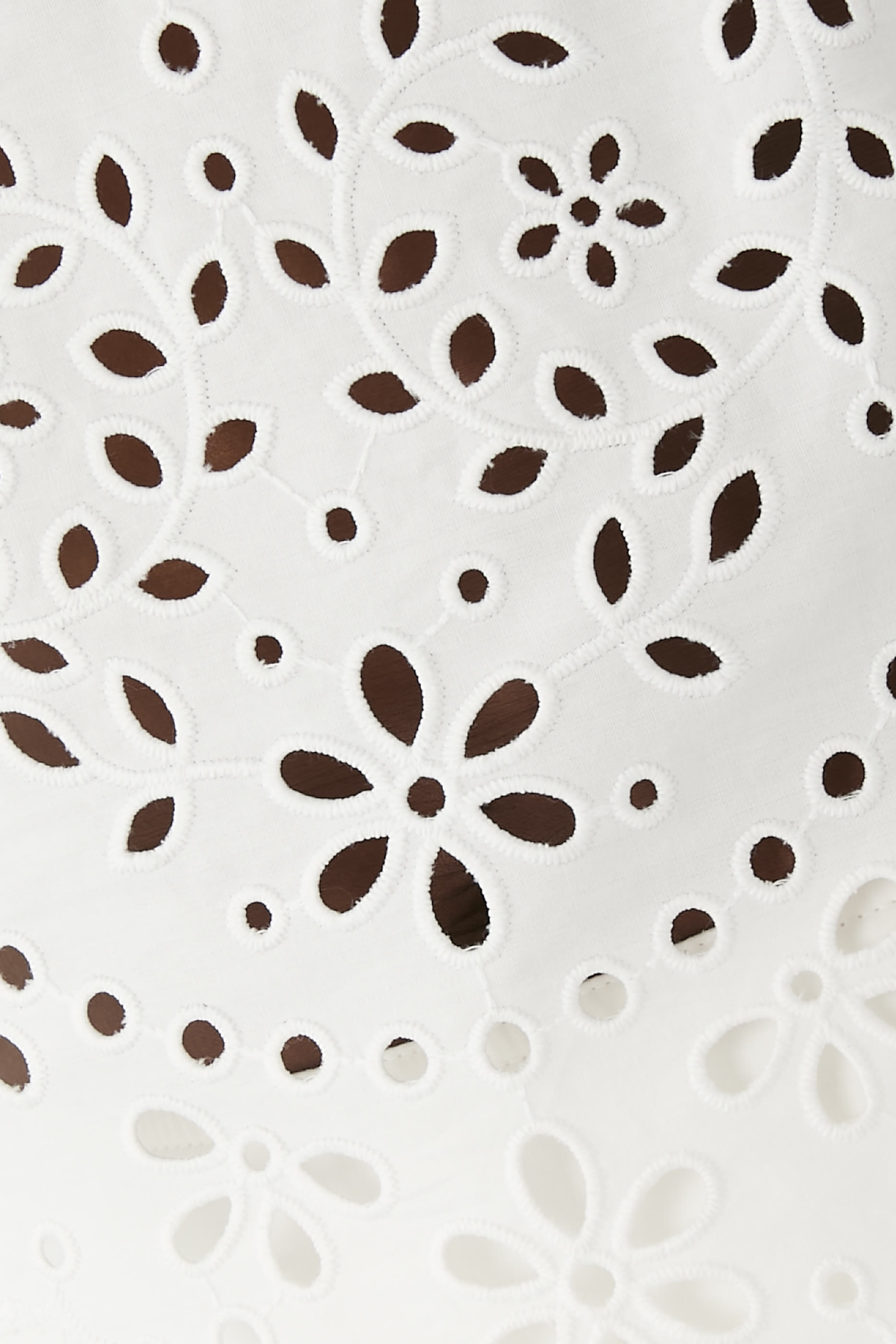 بلوزة مطرزة قطن