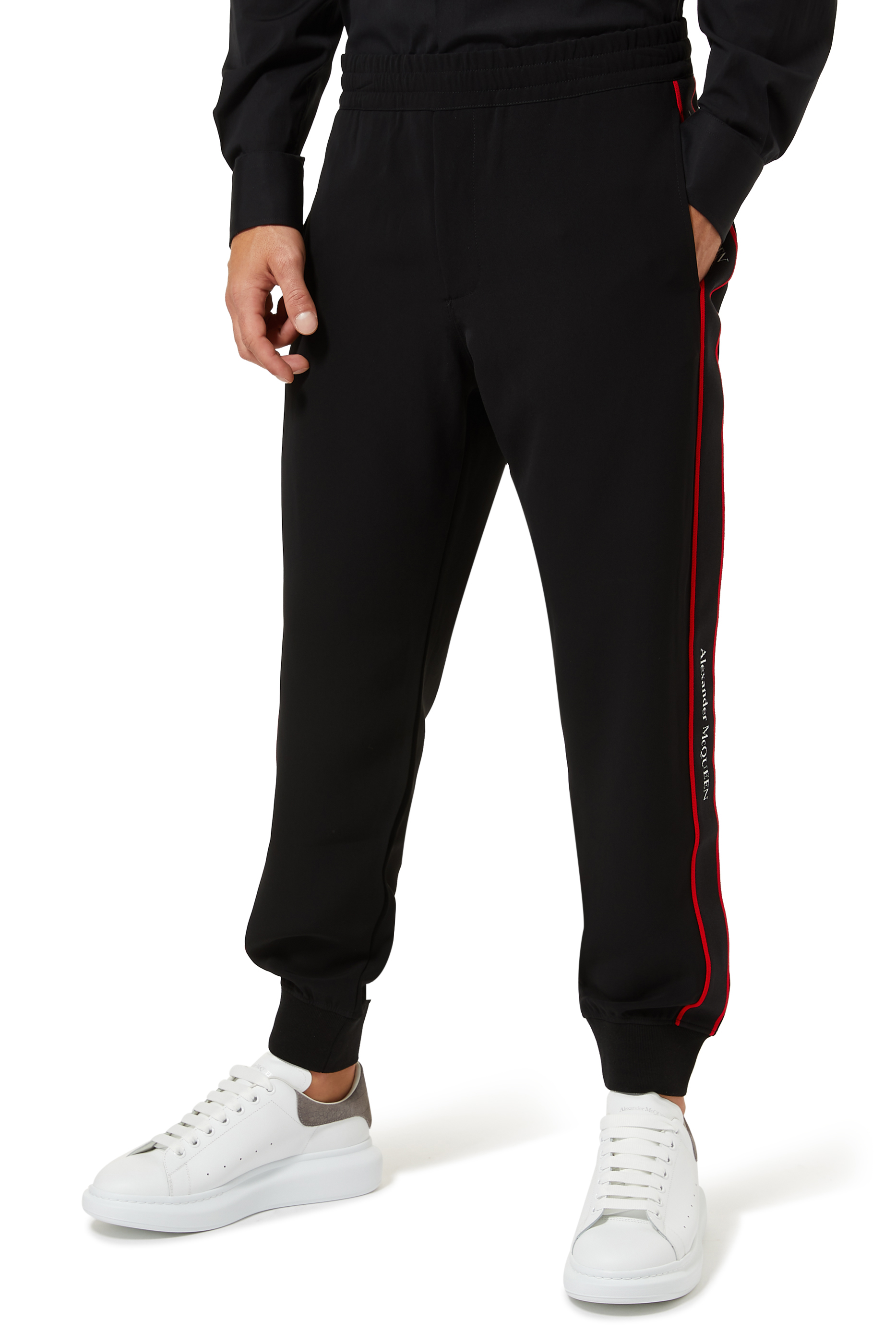 بنطال رياضي مزين بشريط شعار الماركة