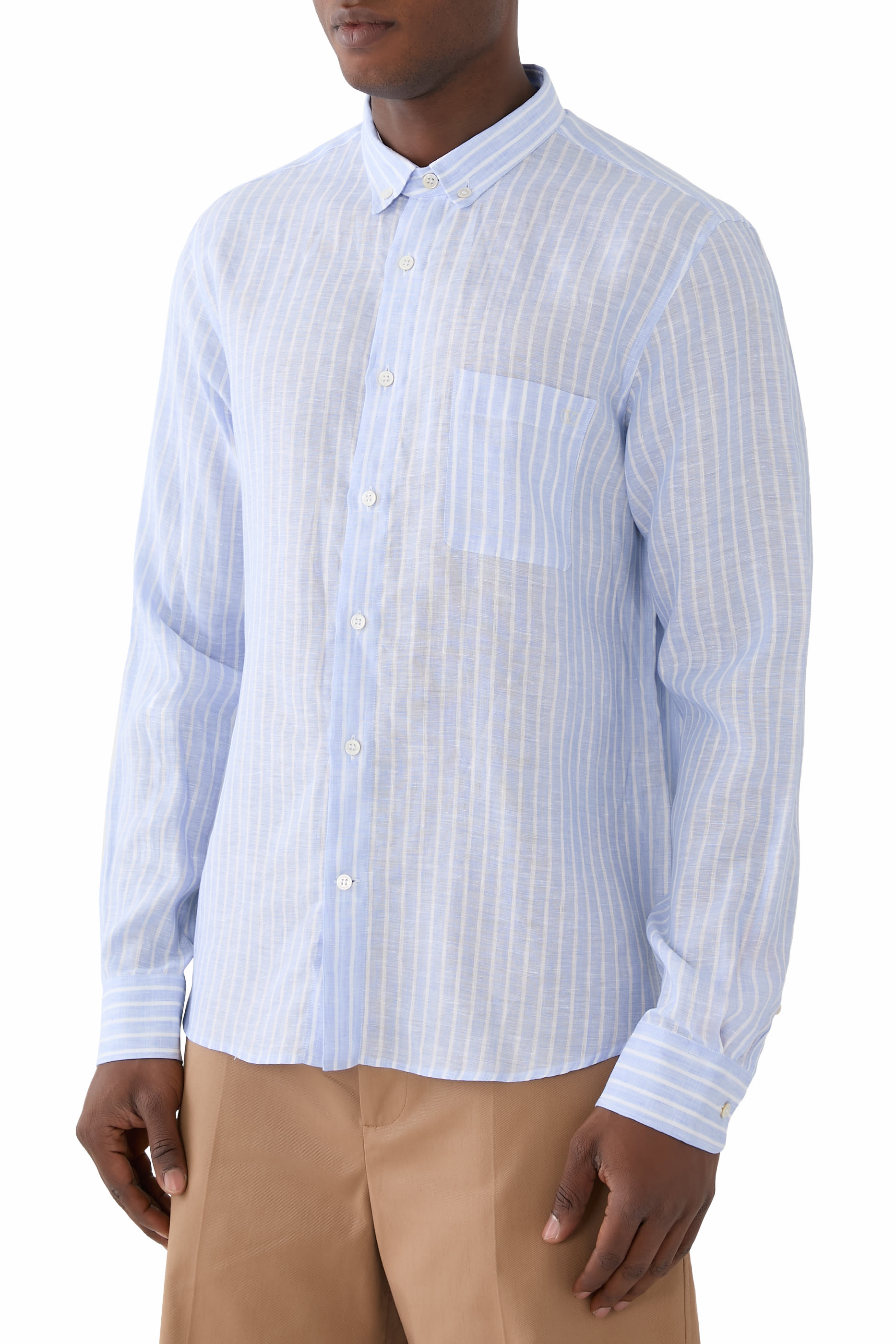 قميص بأكمام طويلة ونقشة مخططة