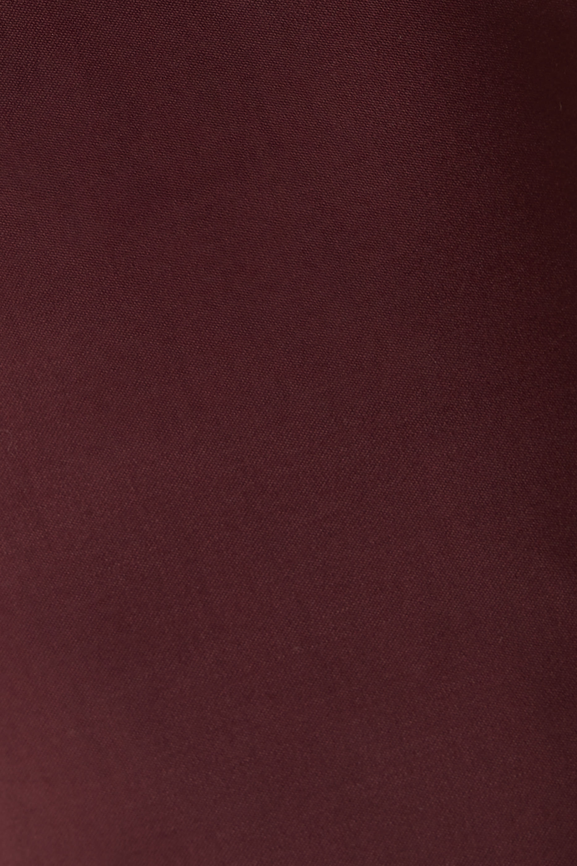 فستان متوسط الطول بقصة غير متماثلة بلا حمالات