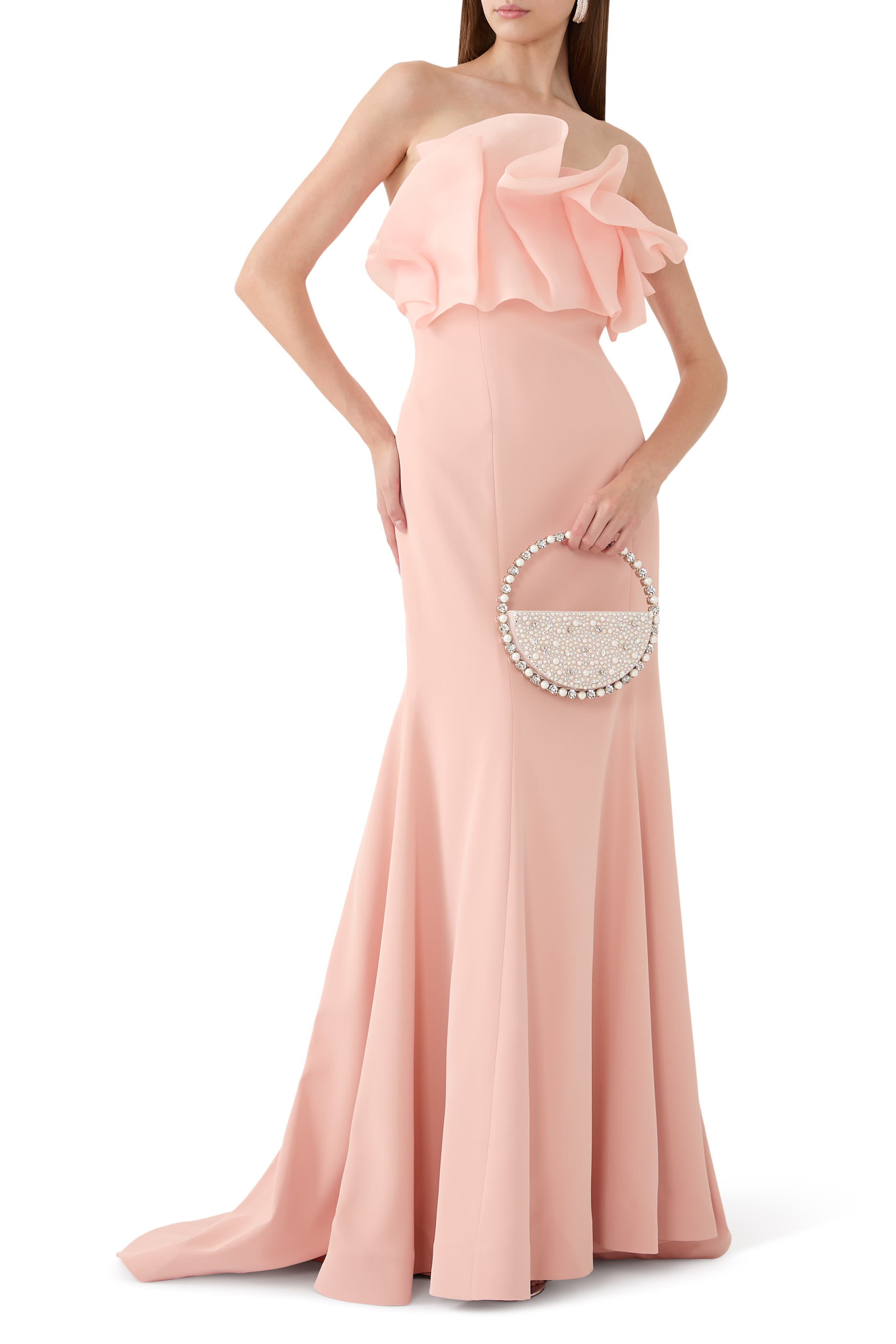 فستان سهرة بلا حمالات بقصة ذيل حورية البحر