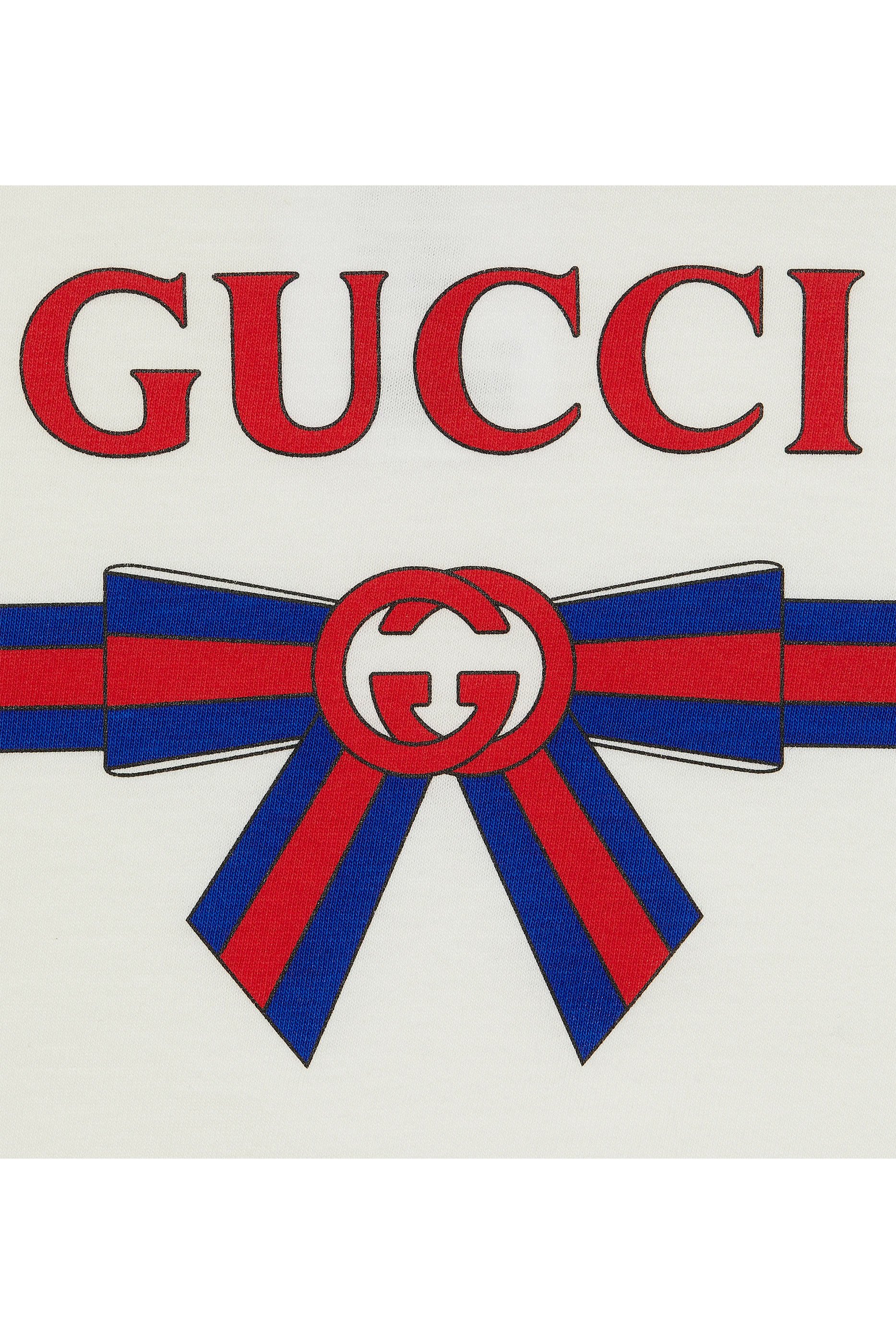 تيشيرت بشعار الماركة للرضع