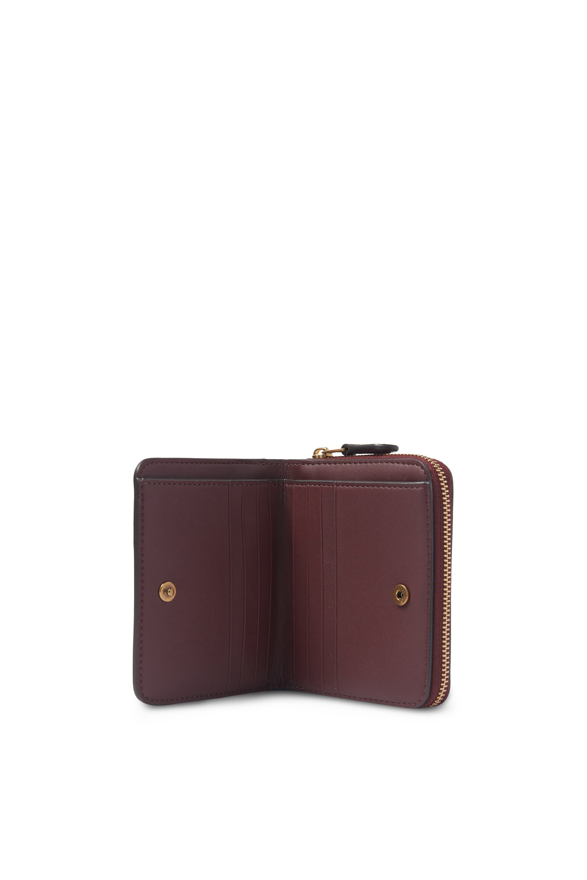 محفظة بسحاب محيط