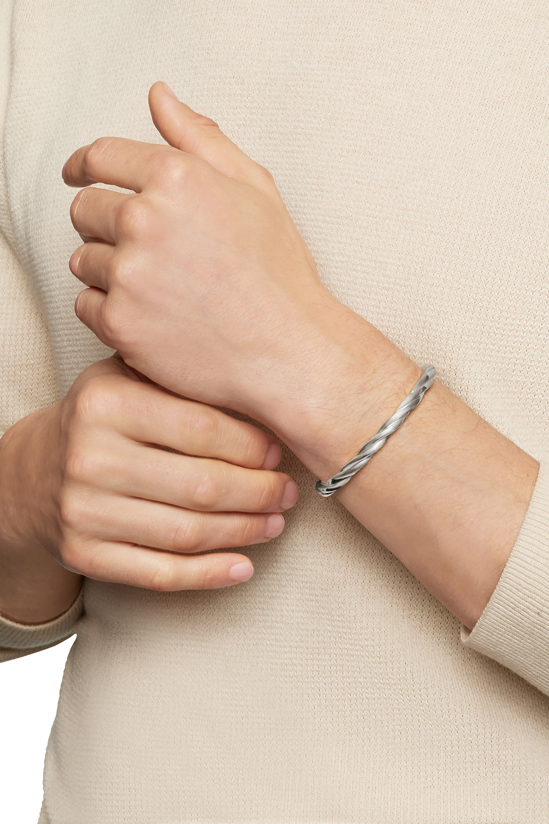 سوار دي واي هيليوس، فضة استرلينية