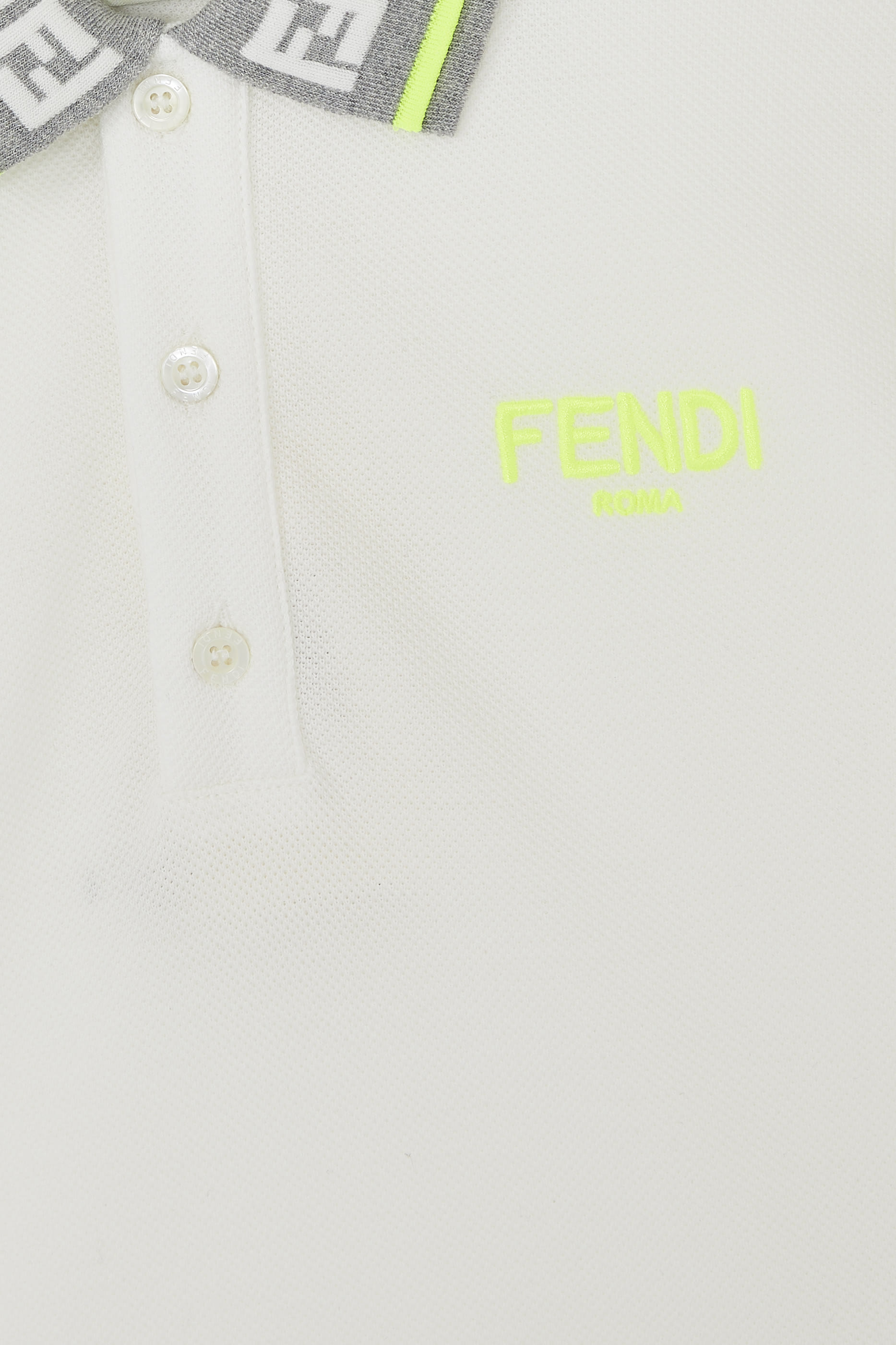 قميص بولو بشعار الماركة للأطفال