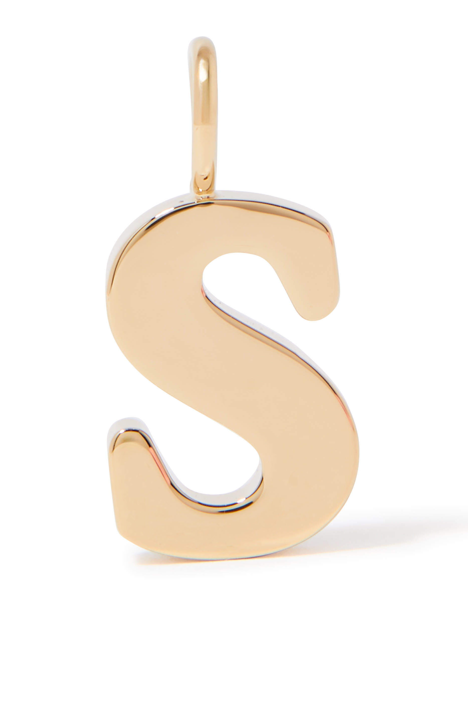 حلية بتصميم حرف S