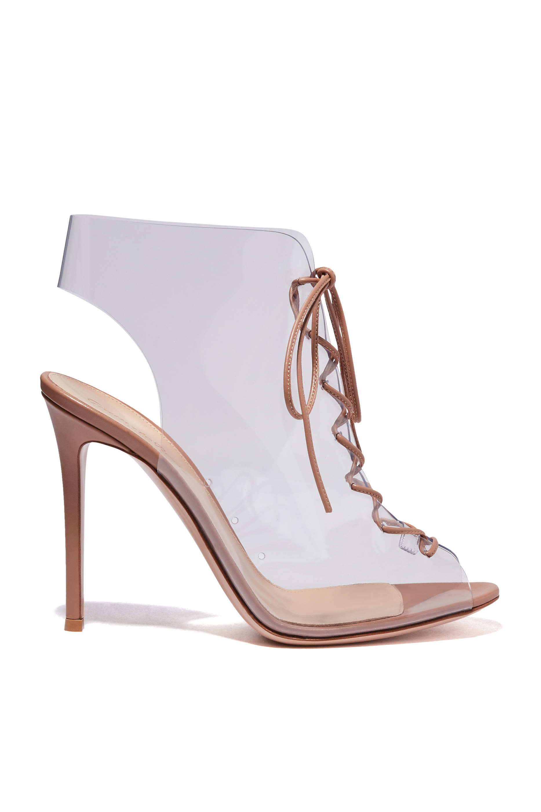 حذاء بوت شفاف بأربطة