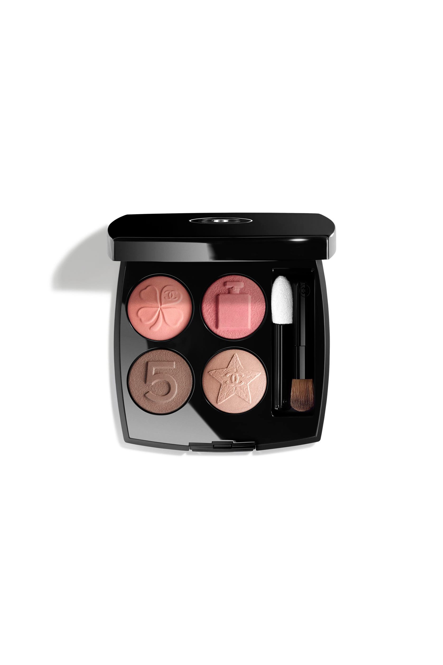 لوحة ظلال عيون Les 4 Ombres Boutons بأربعة ألوان بلمسات نهائية متنوعة