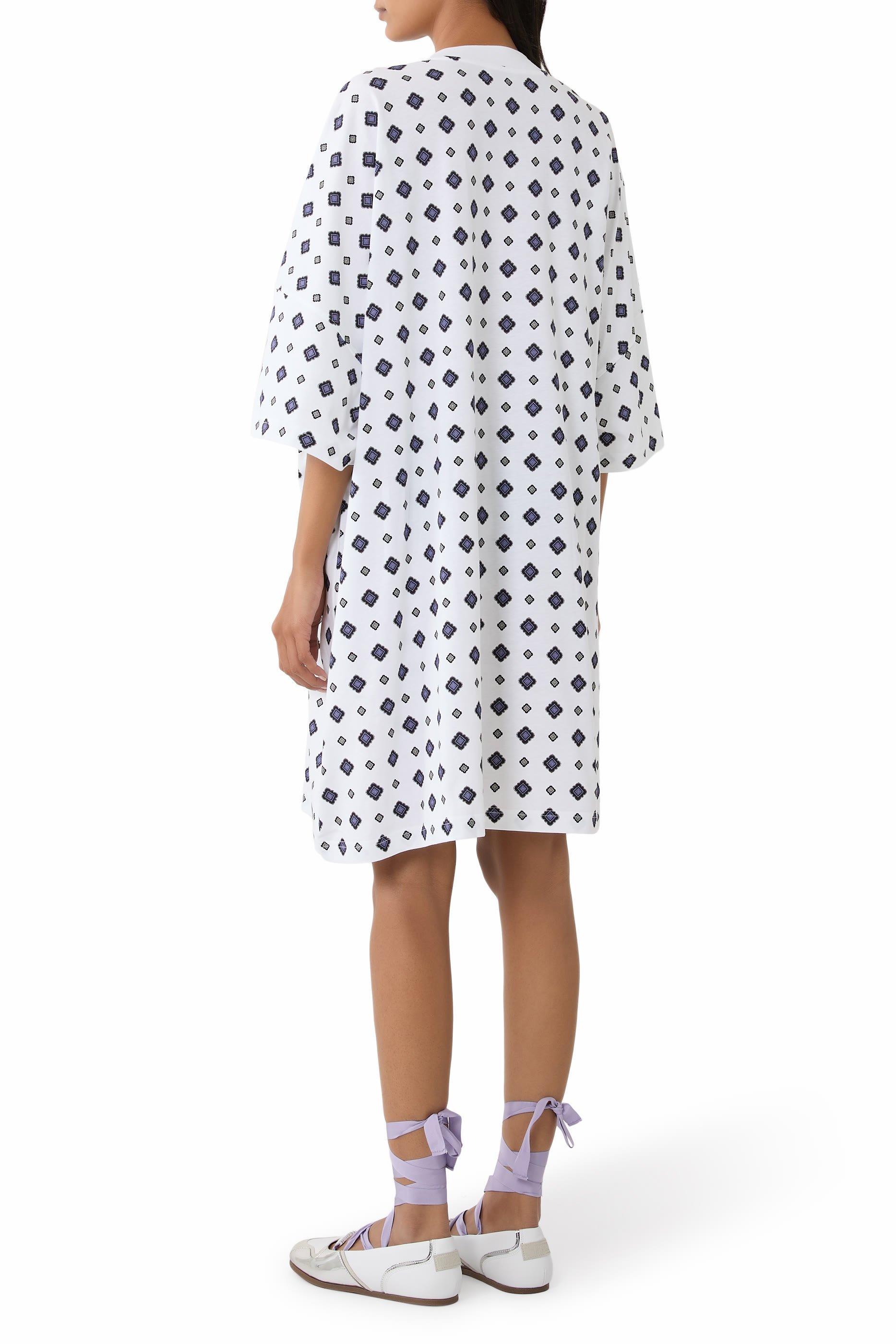 فستان بنقشة الدب تيدي وشعار الماركة