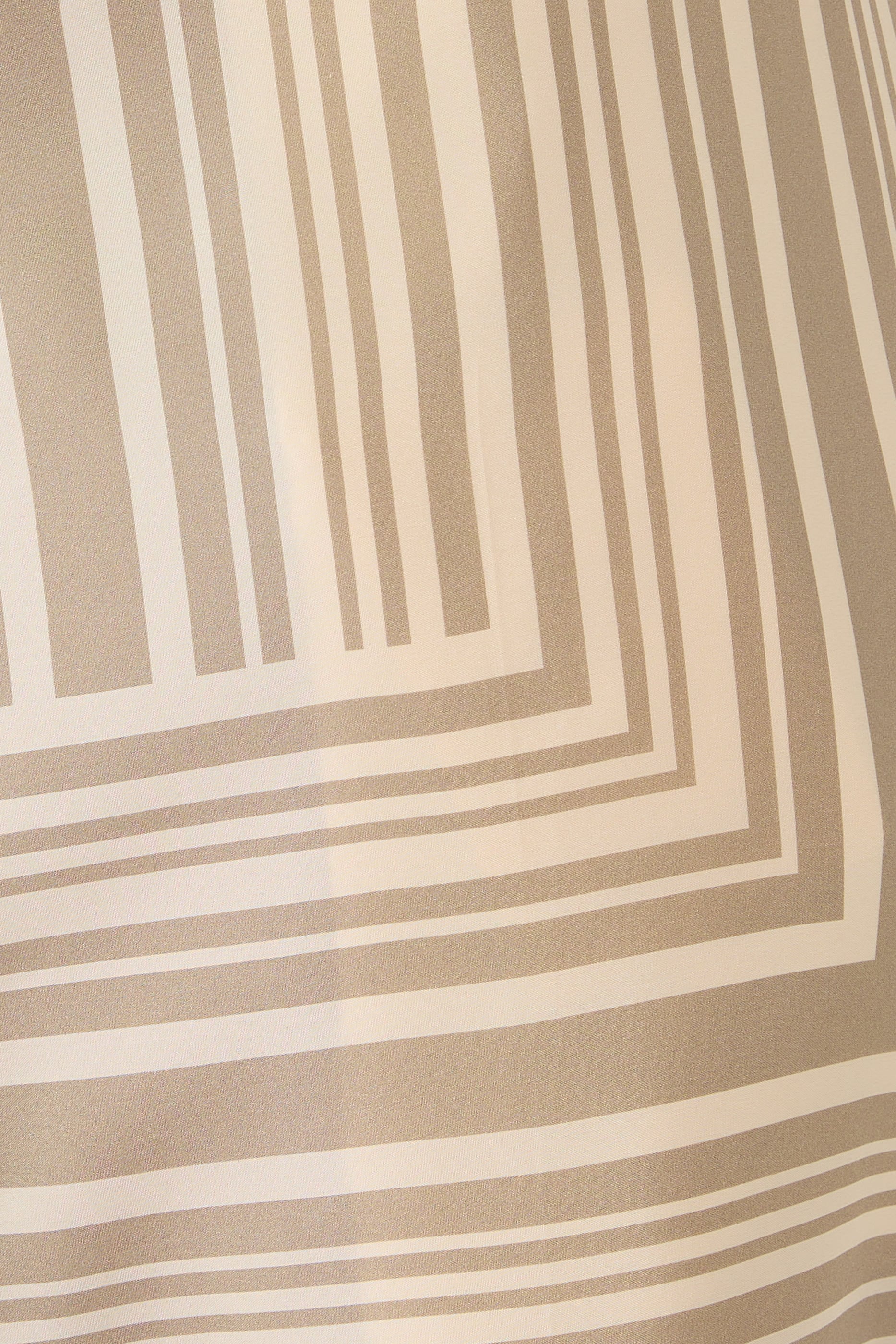 بنطال ديجون بنقشة حرير