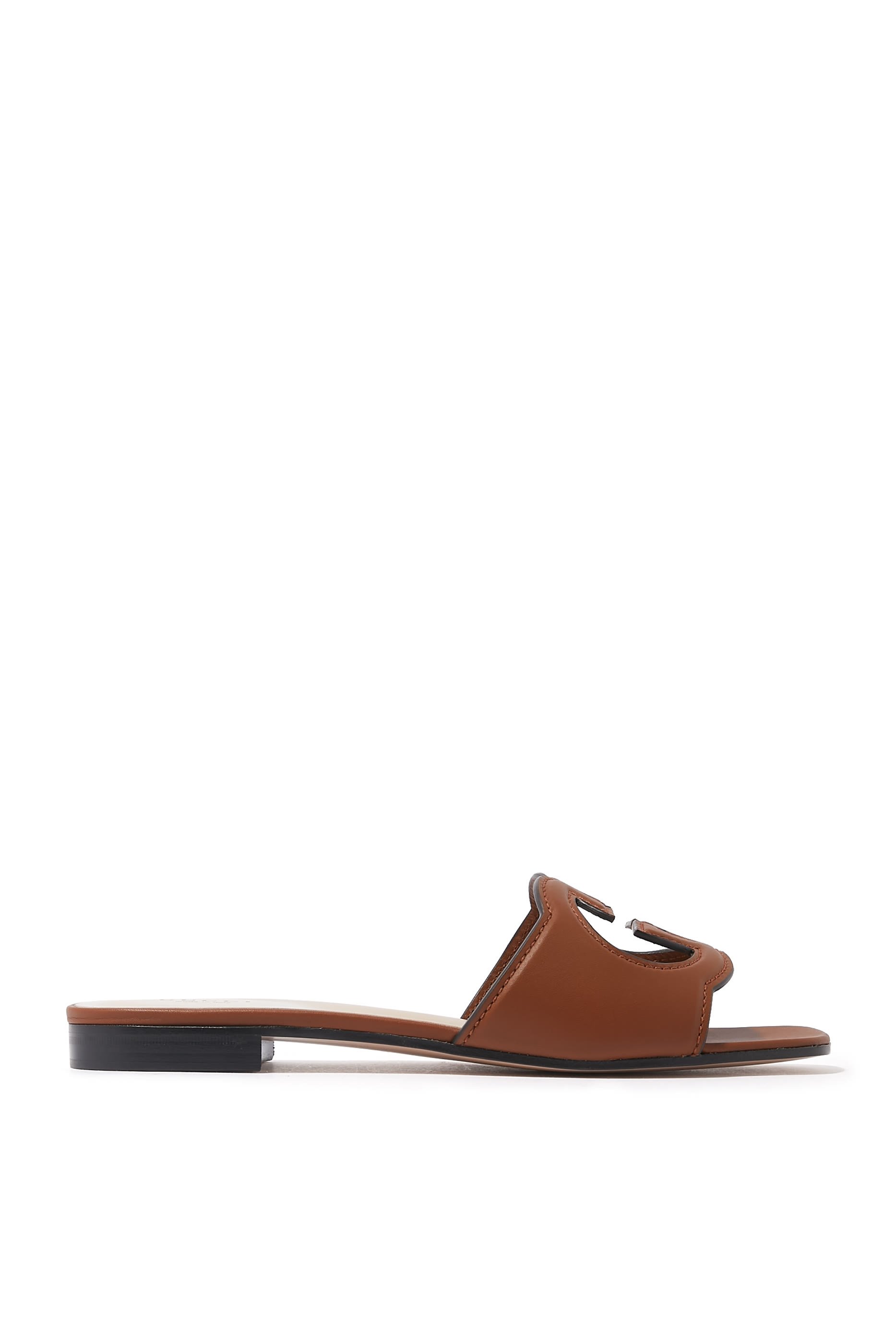 صندل بحرفي شعار الماركة بتصميم مفتوح