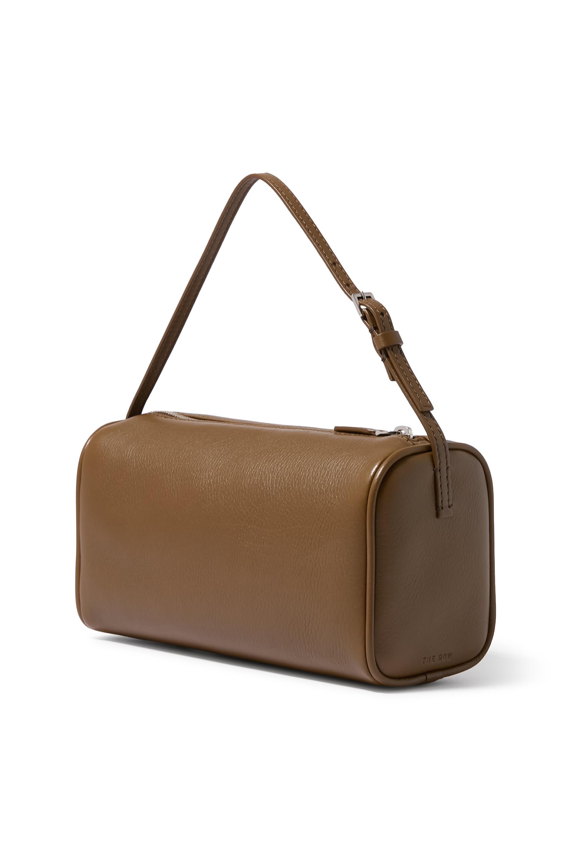 حقيبة بتصميم مستوحى من التسعينات