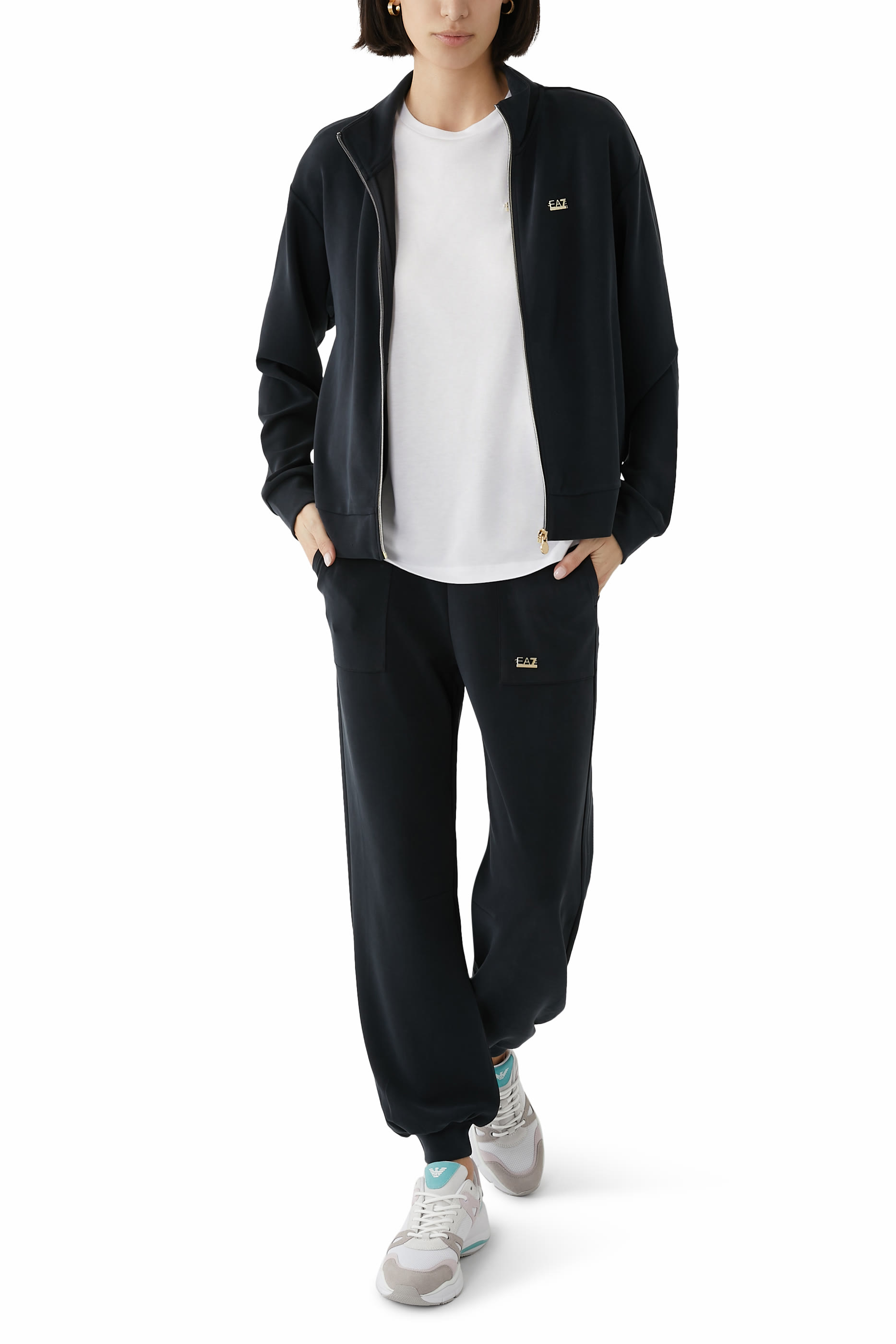 بنطال رياضي بقصة فضفاضة بشعار الماركة