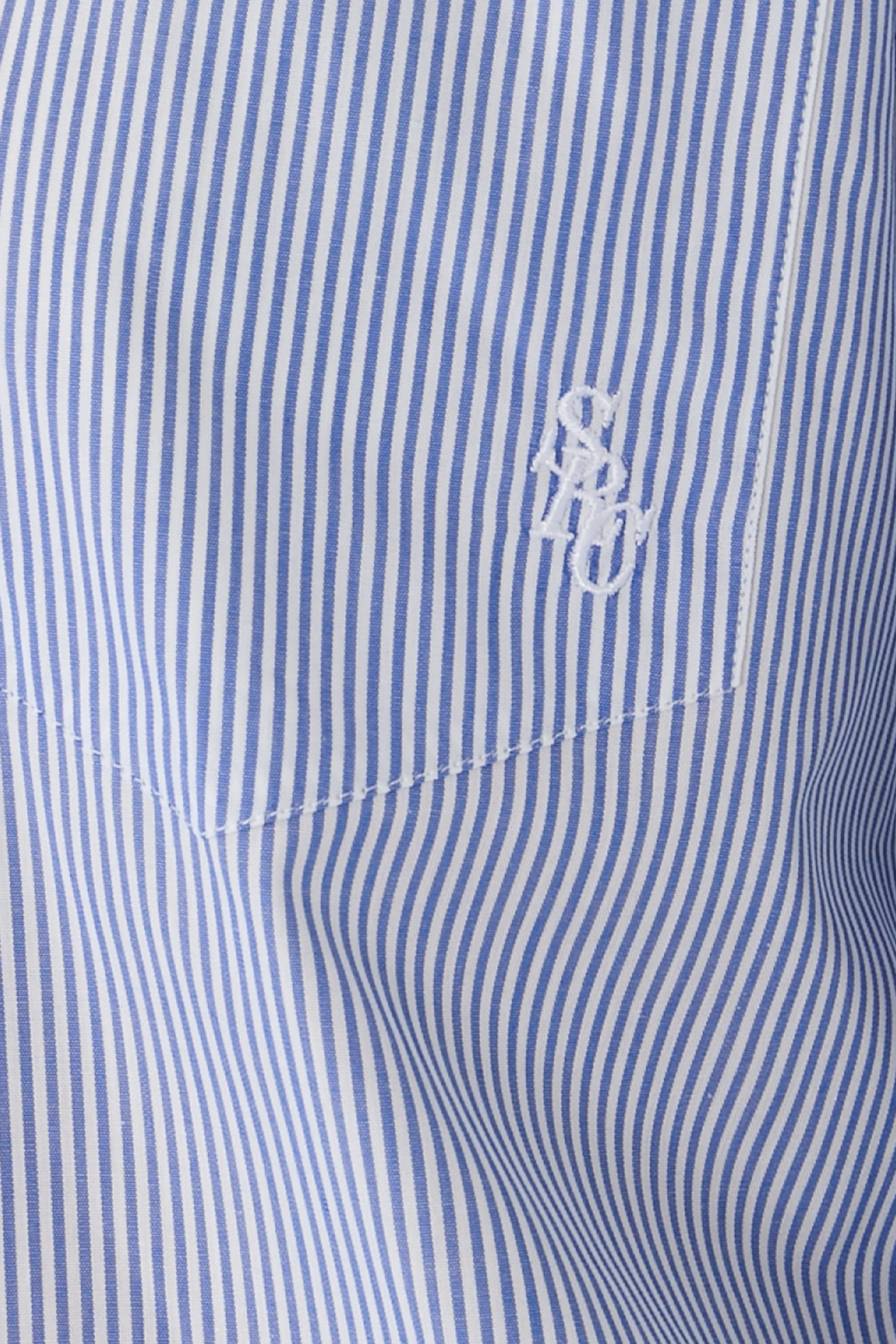 قميص مخطط بياقة